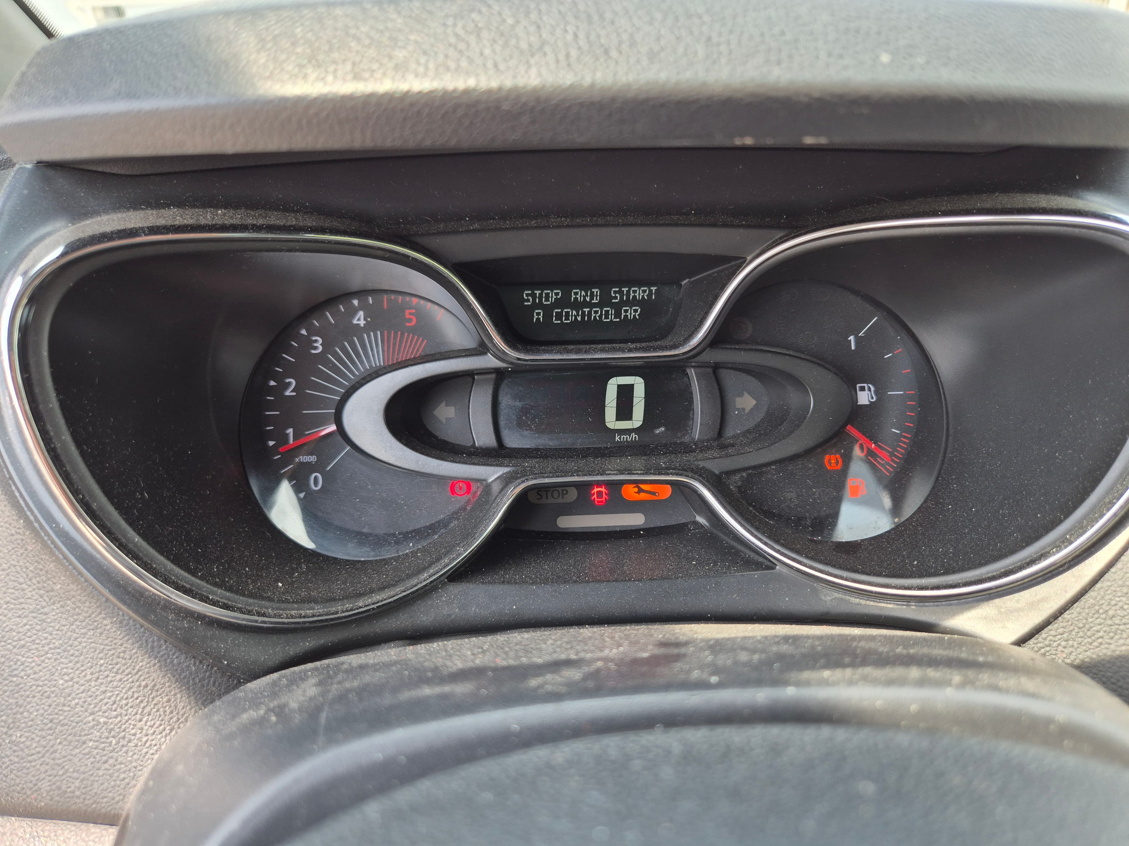 Renault Captur · Ano 2016 — imagem 31
