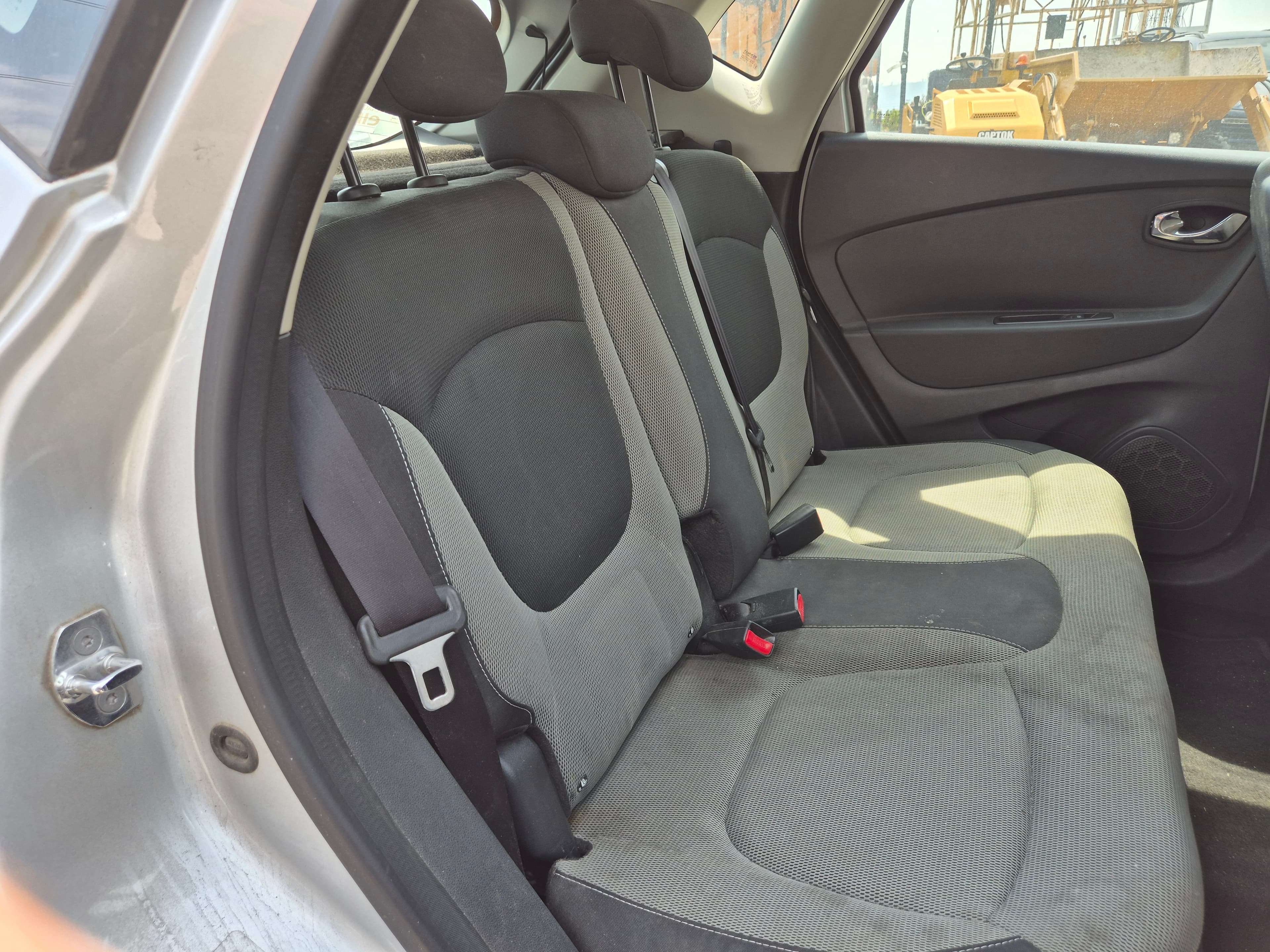 Renault Captur · Ano 2016 — imagem 17