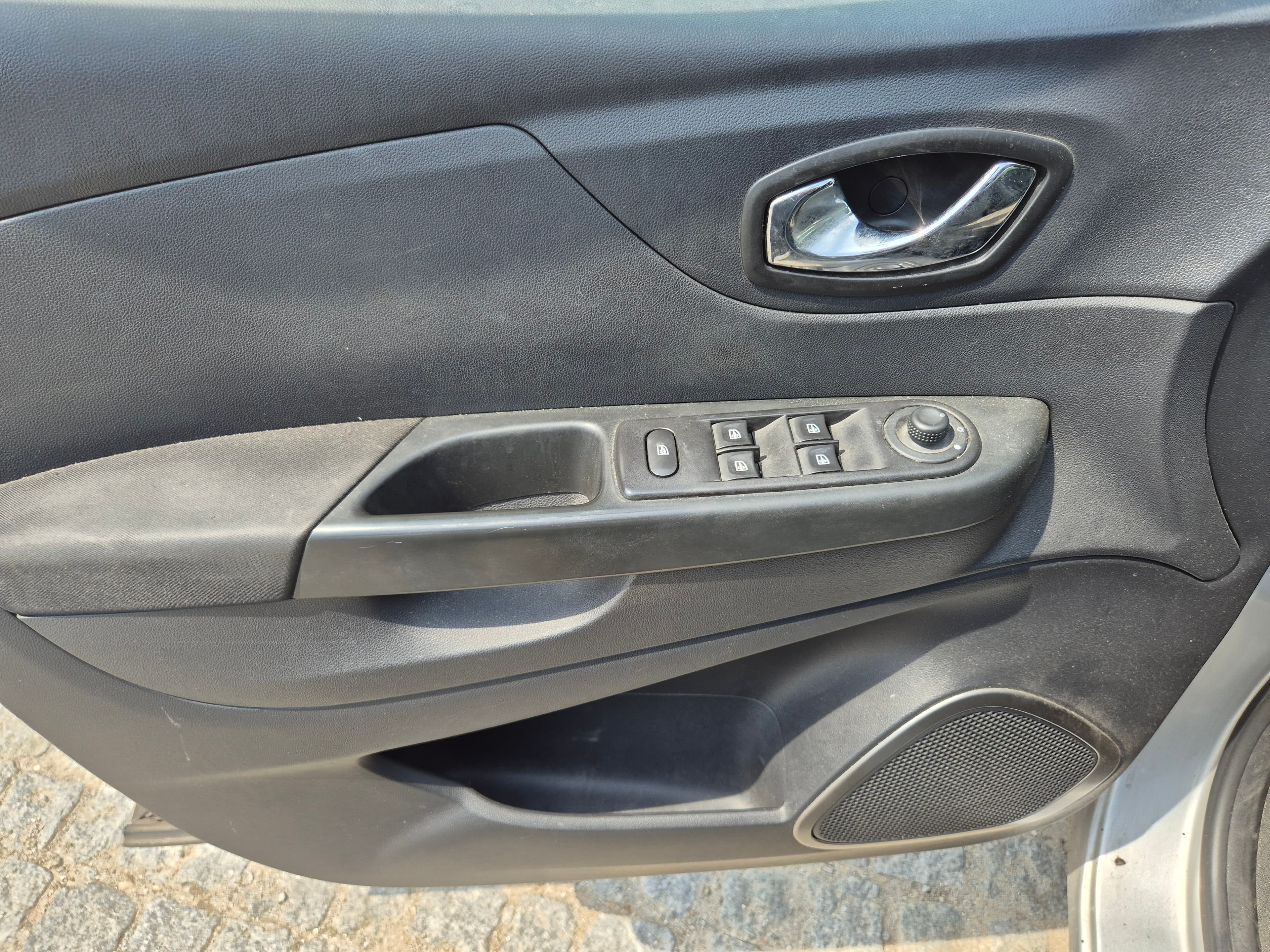 Renault Captur · Ano 2016 — imagem 33