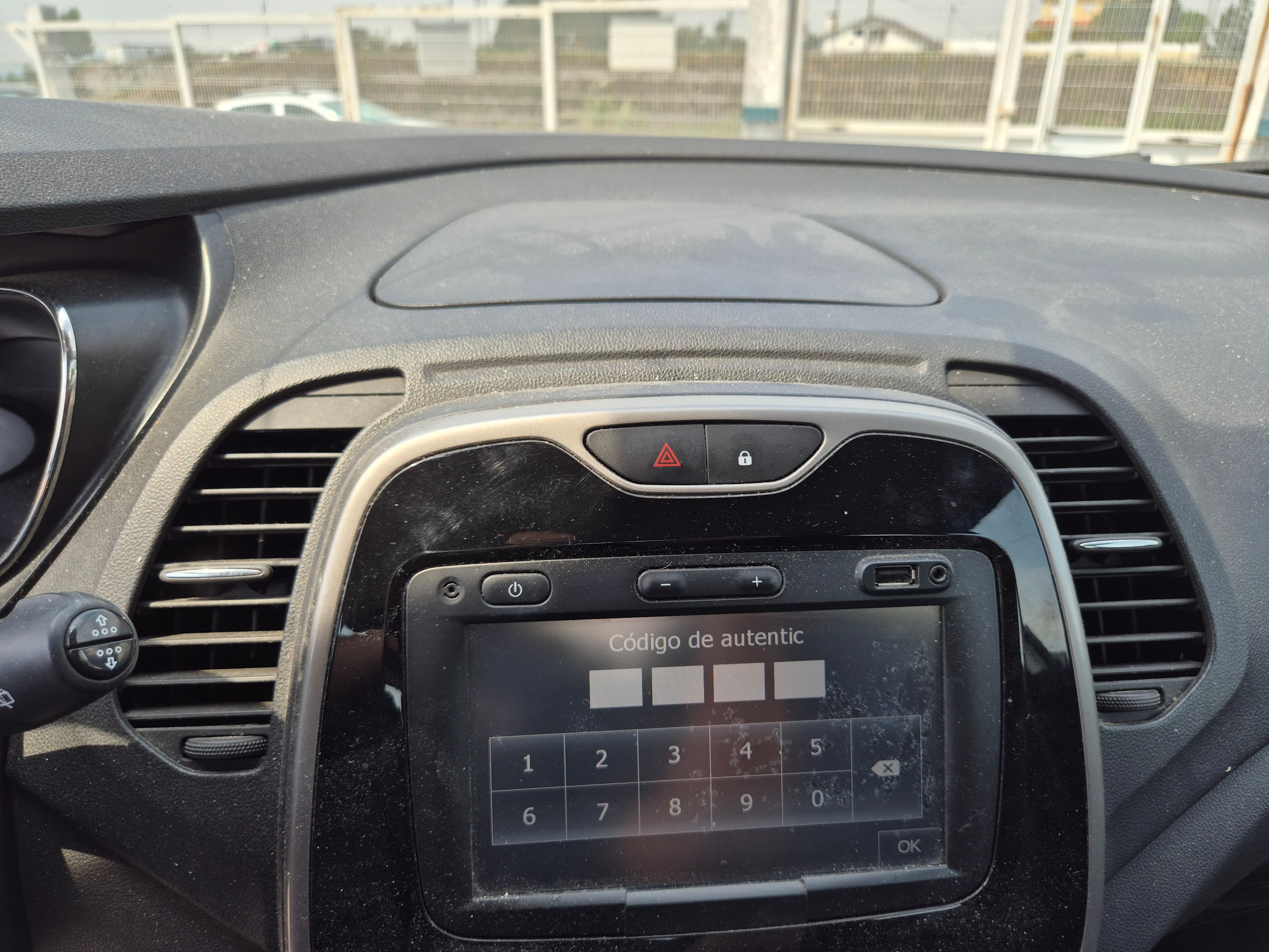 Renault Captur · Ano 2016 — imagem 39