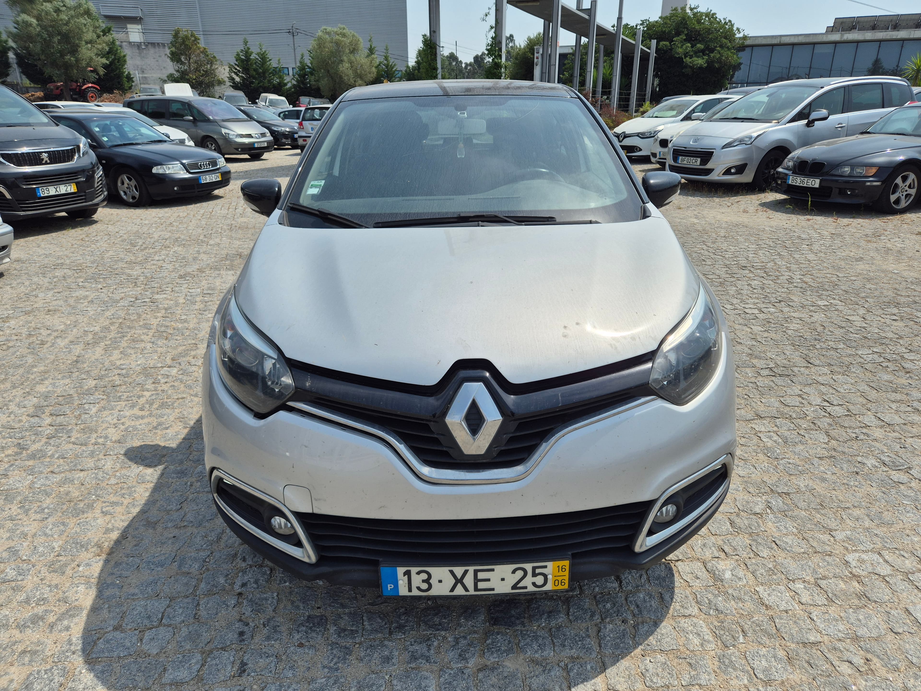 Renault Captur · Ano 2016 — imagem 2