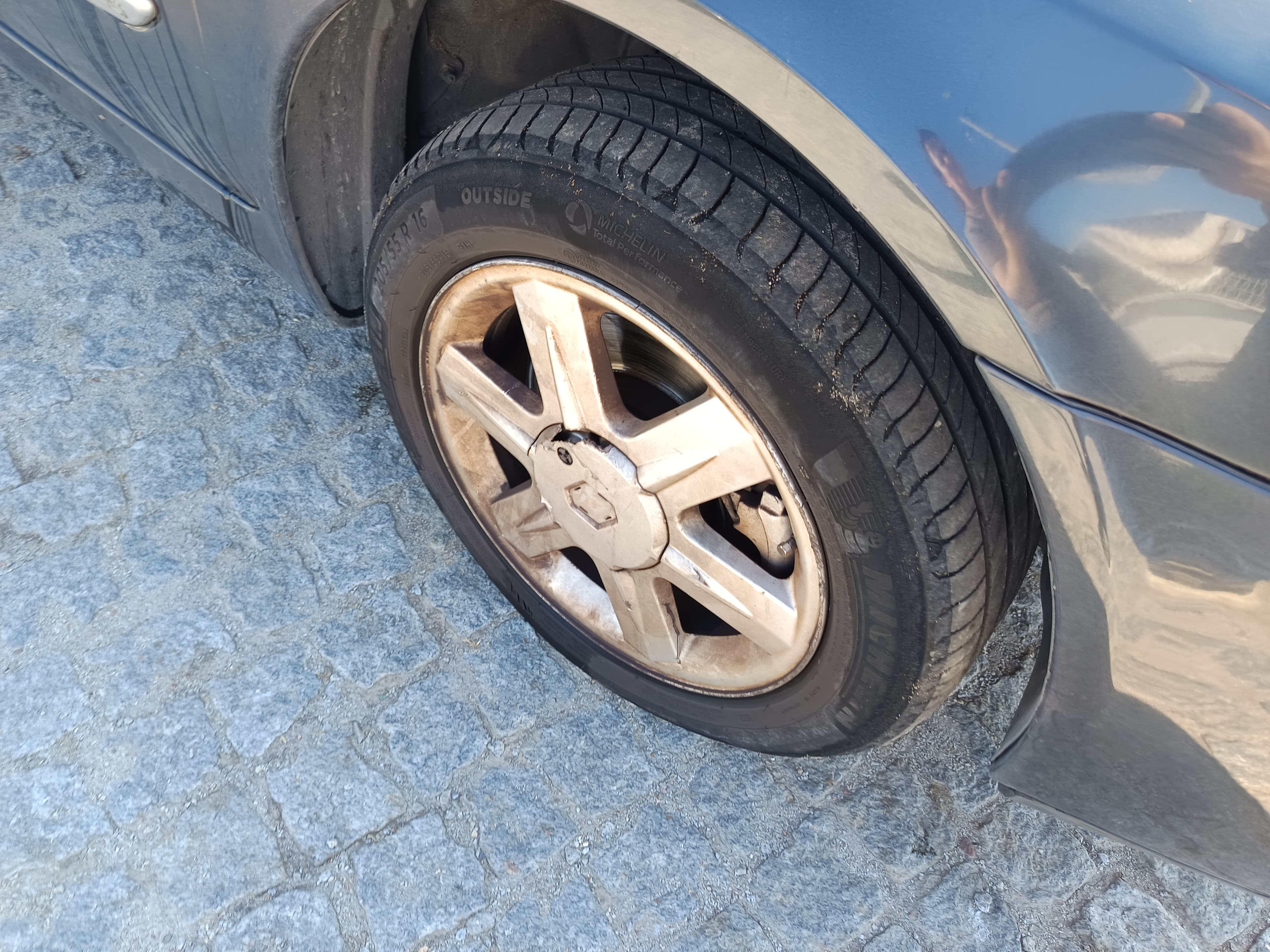 Renault Laguna · Ano 2002 — imagem 10