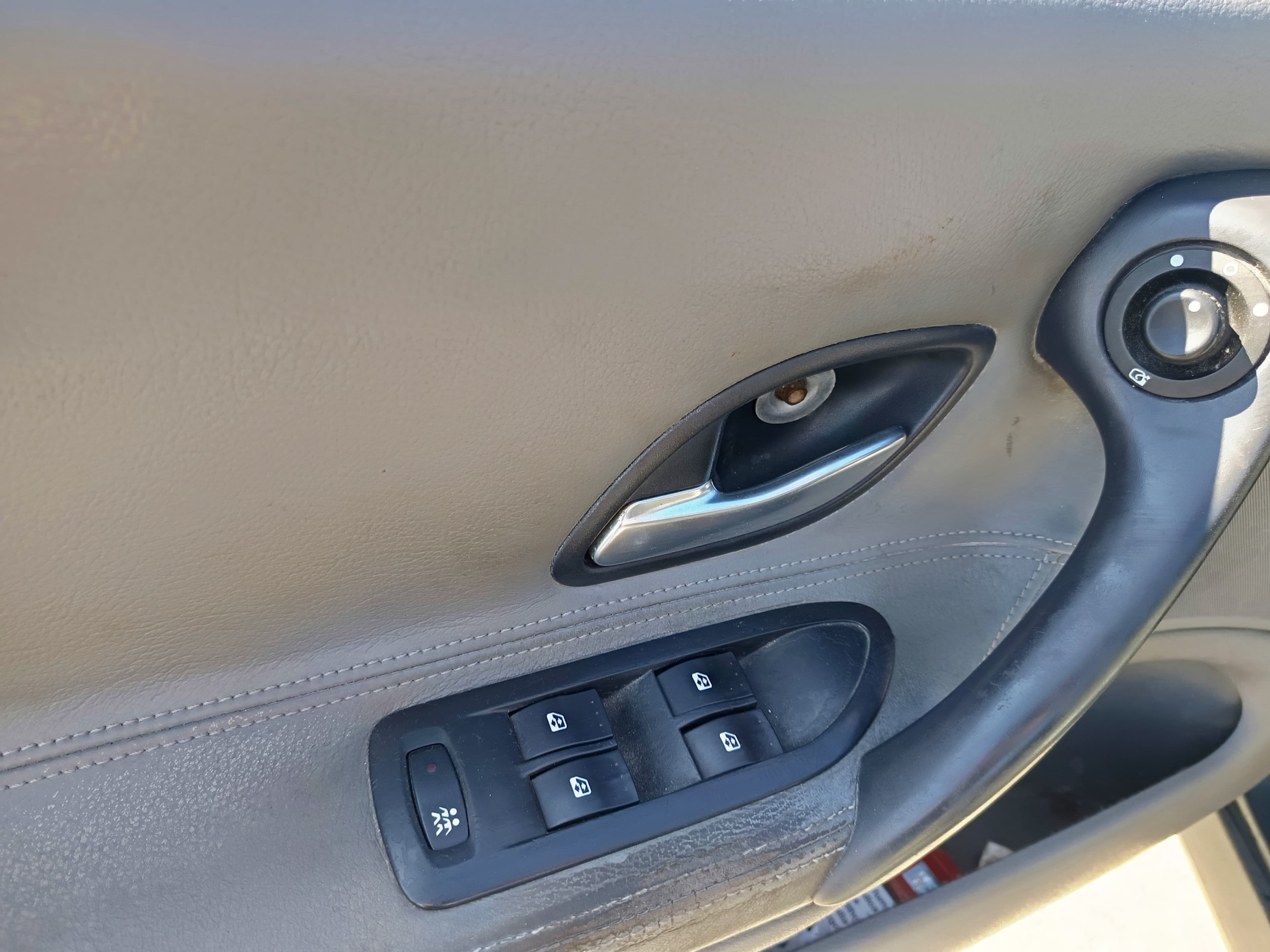 Renault Laguna · Ano 2002 — imagem 32