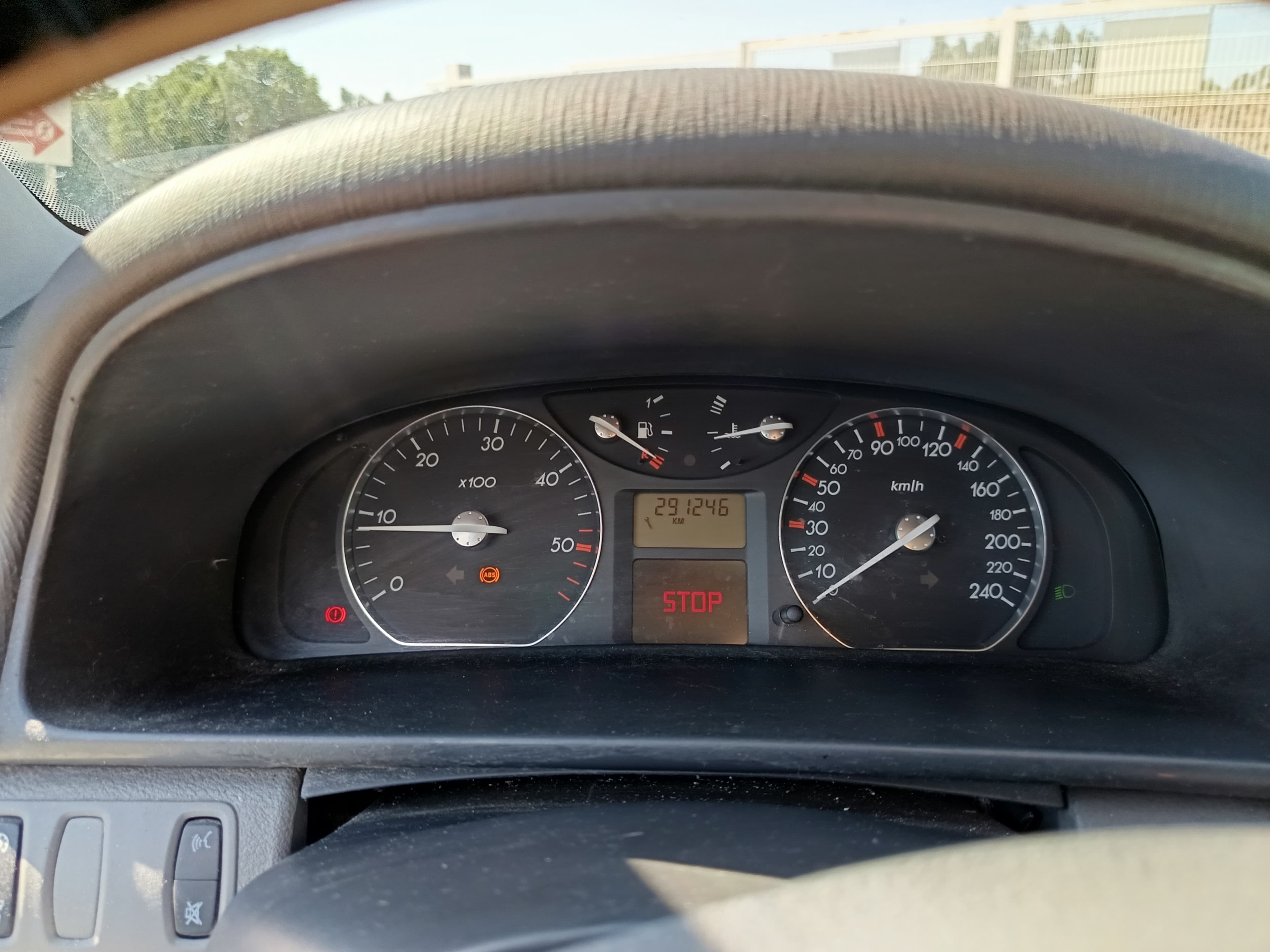 Renault Laguna · Ano 2002 — imagem 44