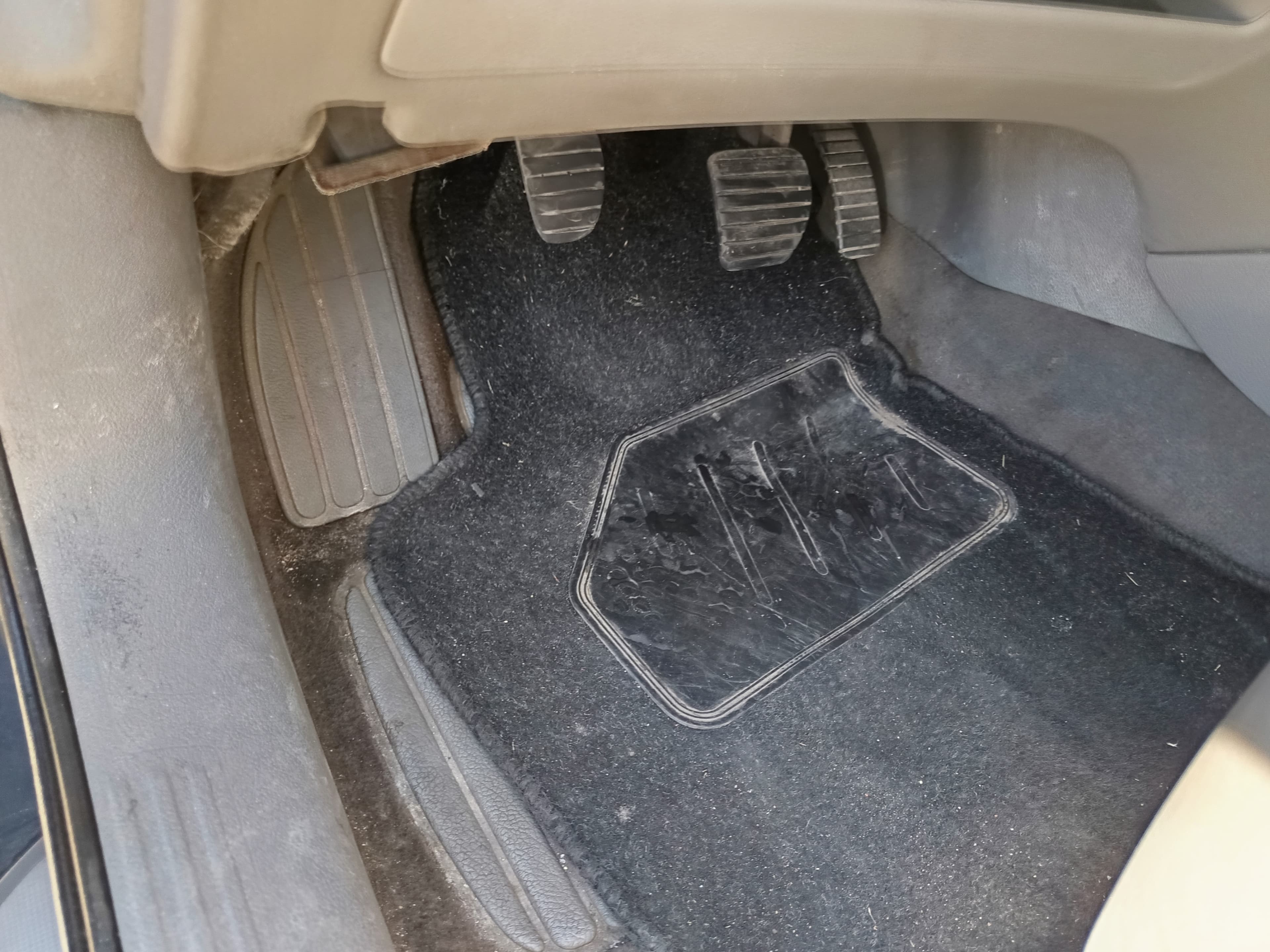 Renault Laguna · Ano 2002 — imagem 34