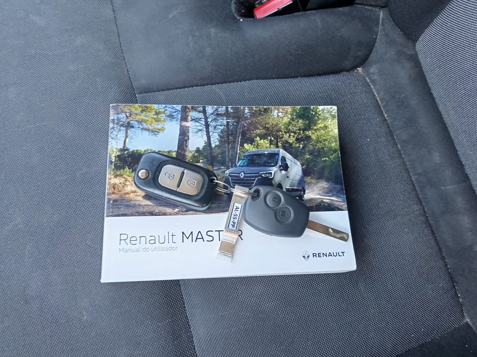 Renault Master · Ano 2021 — image 27