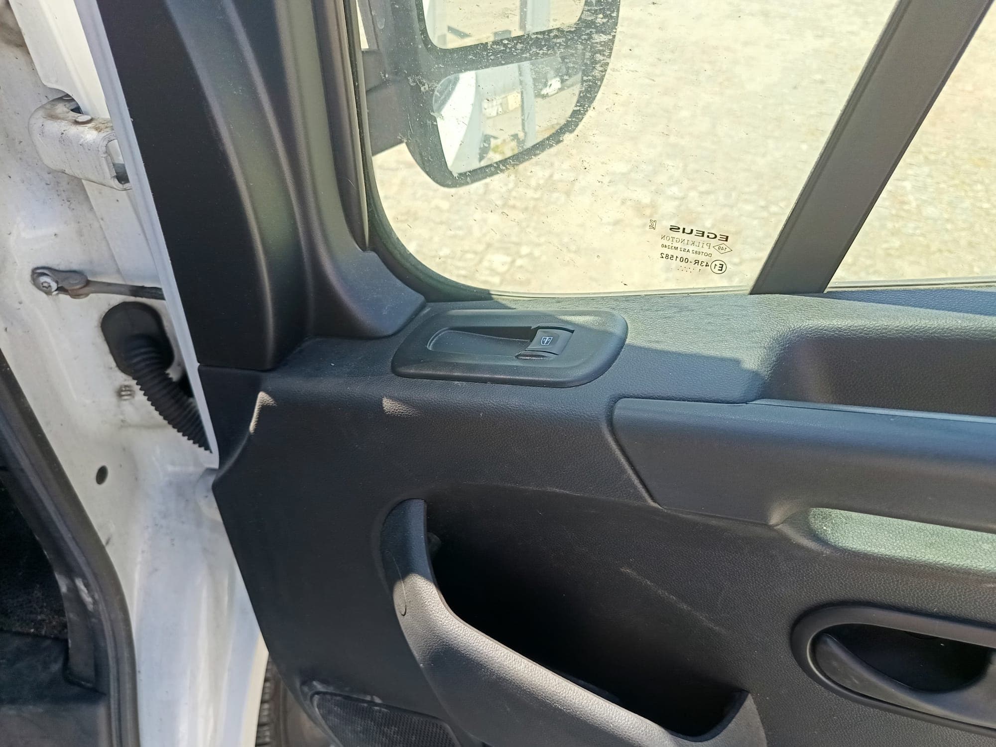 Renault Master · Ano 2021 — image 24