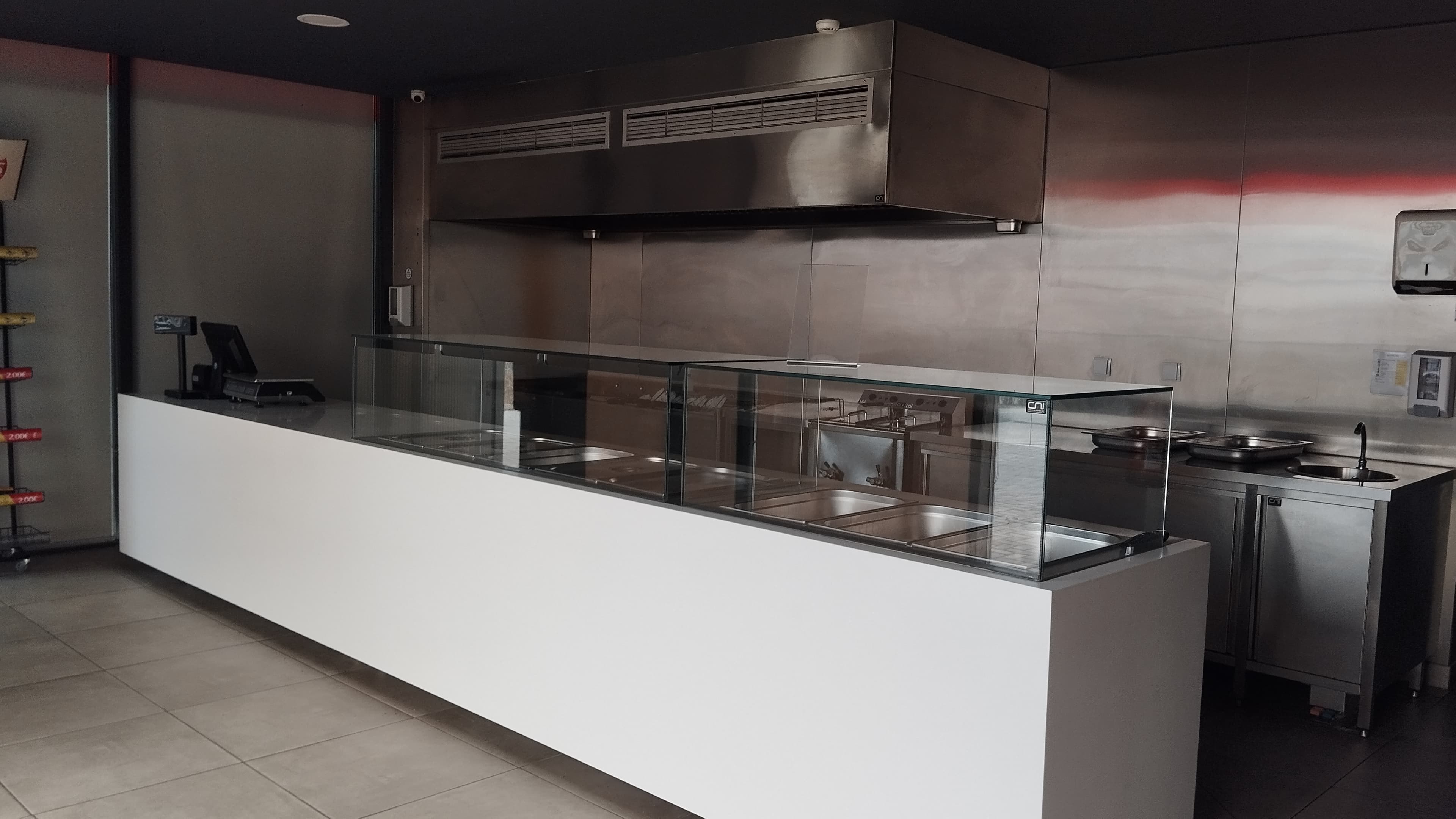 Estabelecimento Comercial com Recheio · Tortosendo, Covilhã — imagen 11