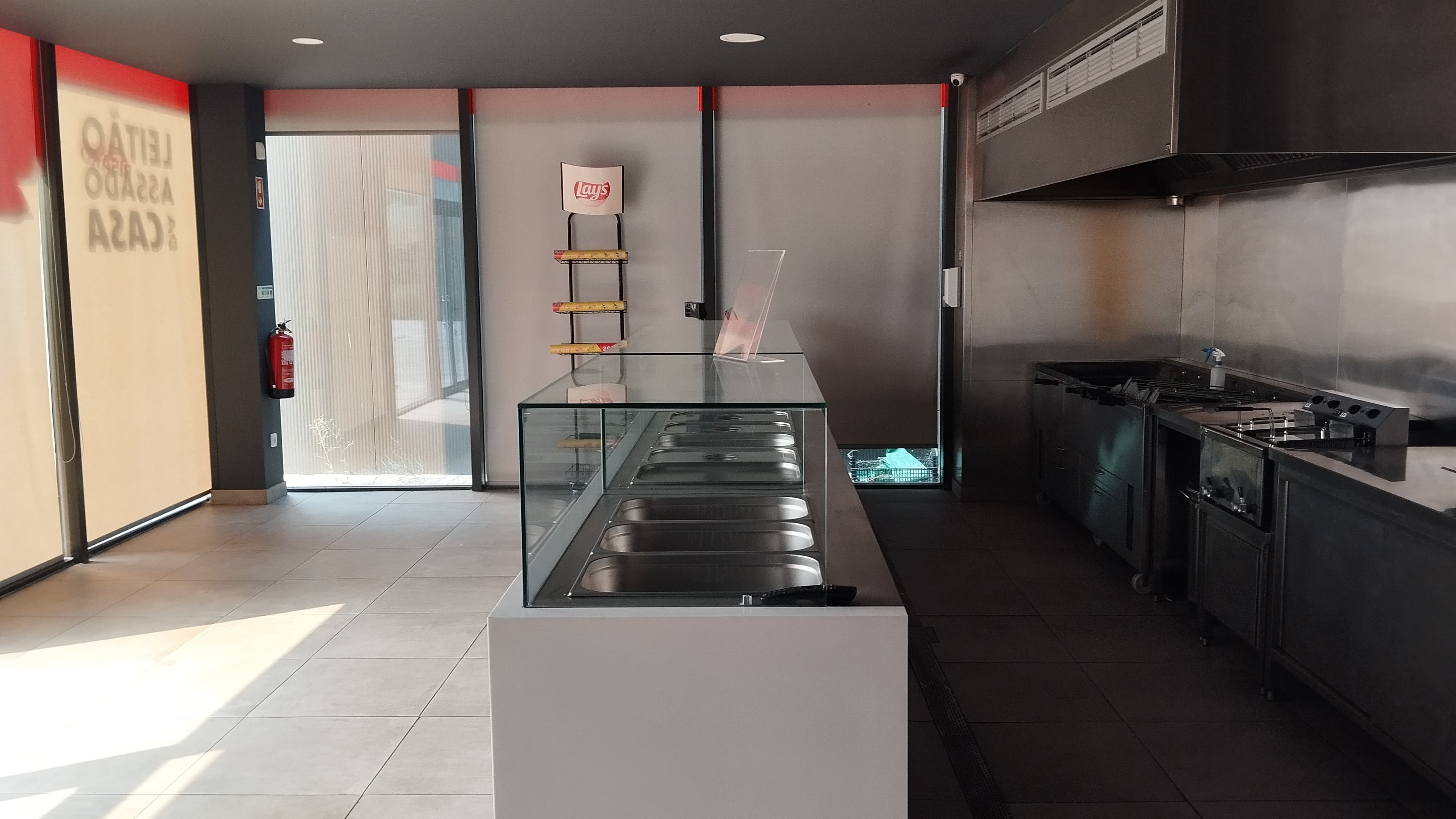 Estabelecimento Comercial com Recheio · Tortosendo, Covilhã — imagen 12