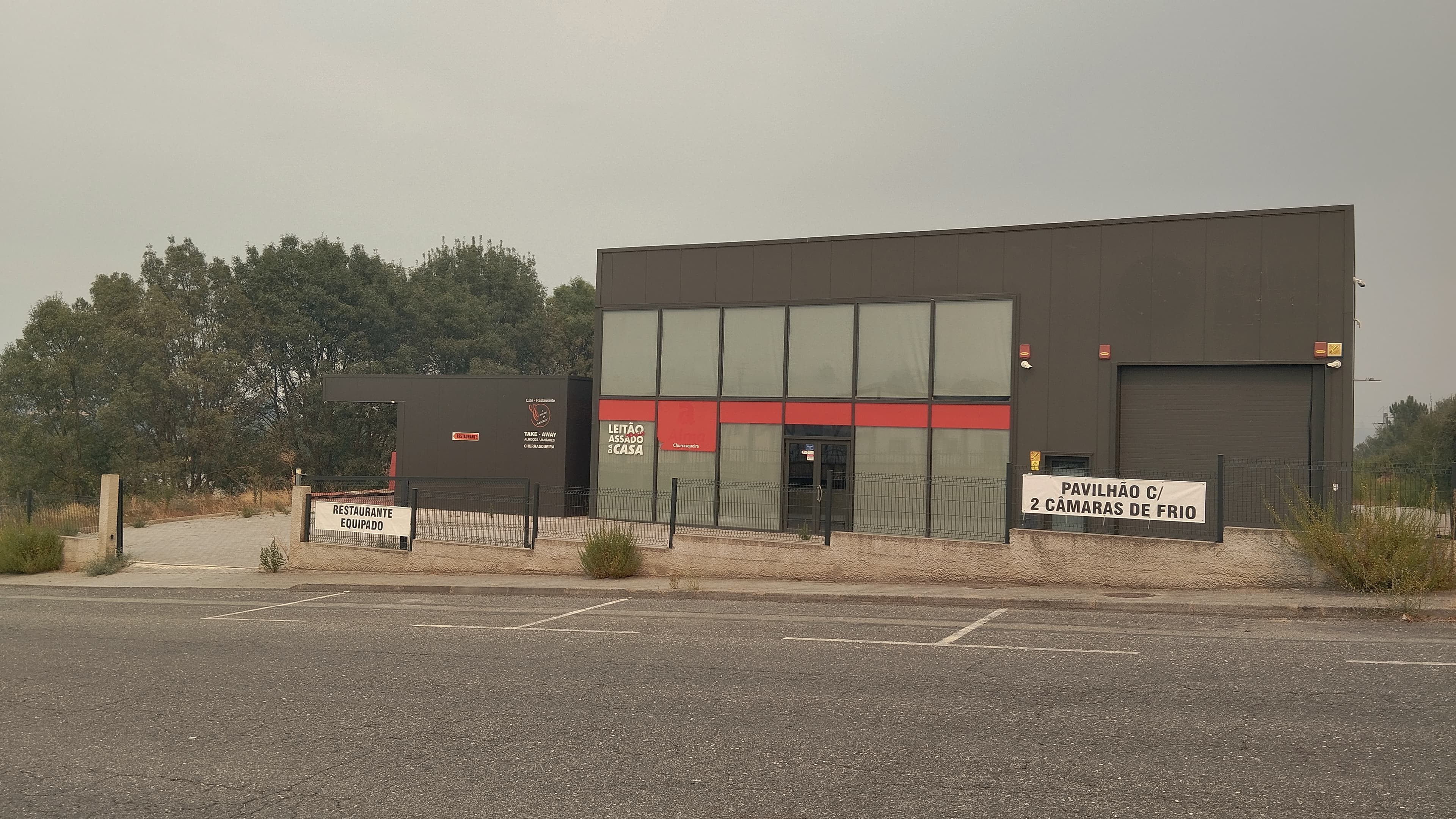Estabelecimento Comercial com Recheio · Tortosendo, Covilhã — imagen 3