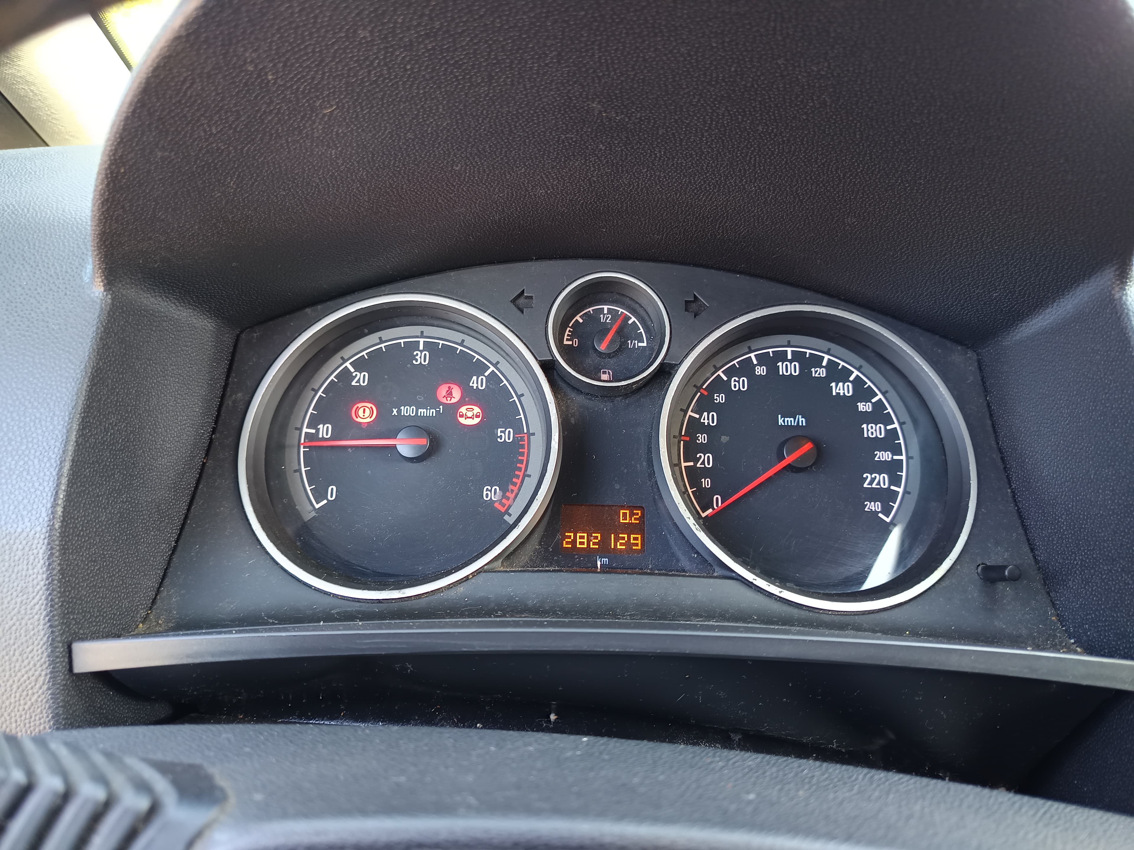 Opel Zafira · Ano 2011 — imagen 43