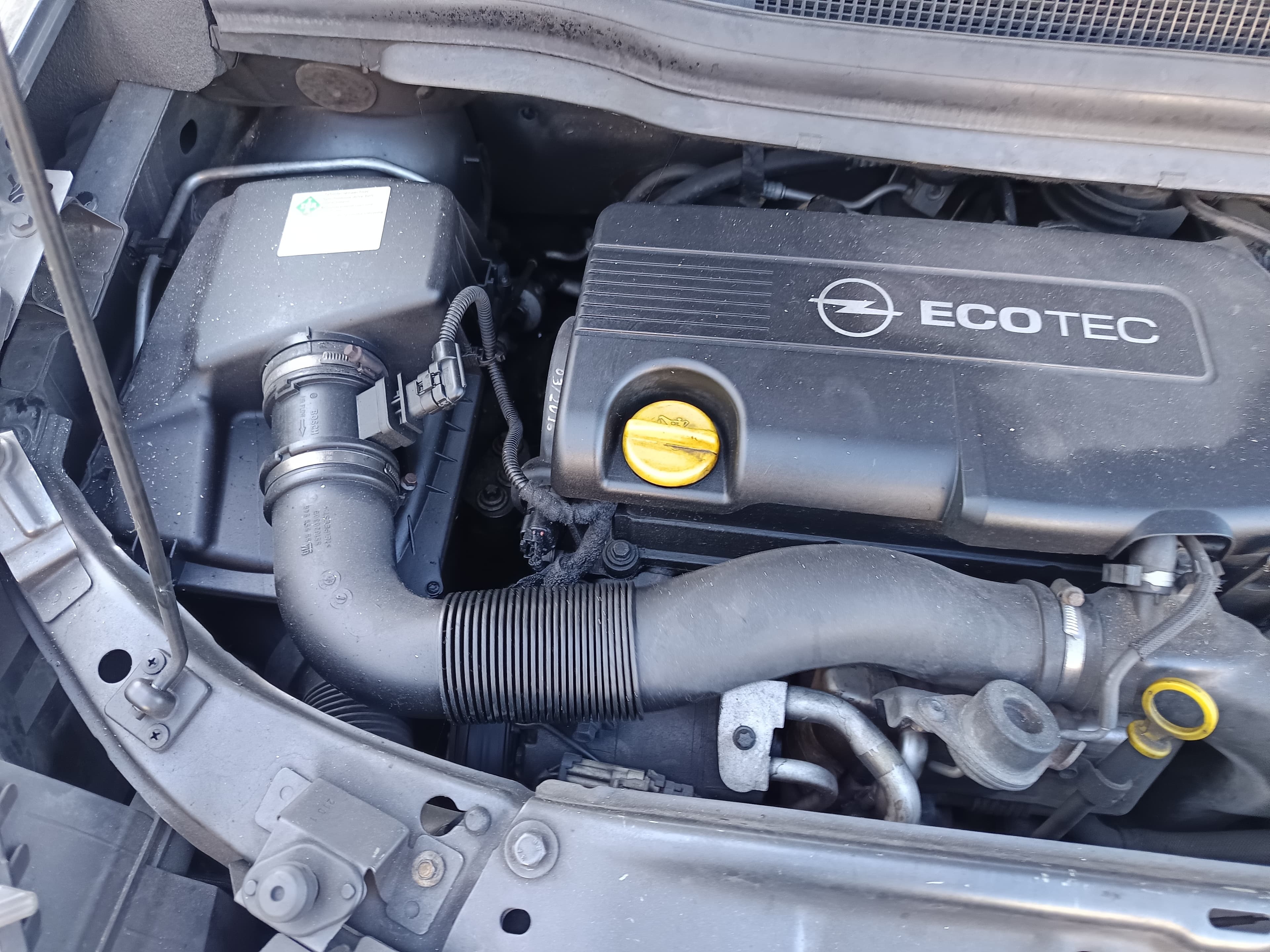 Opel Zafira · Ano 2011 — imagen 9