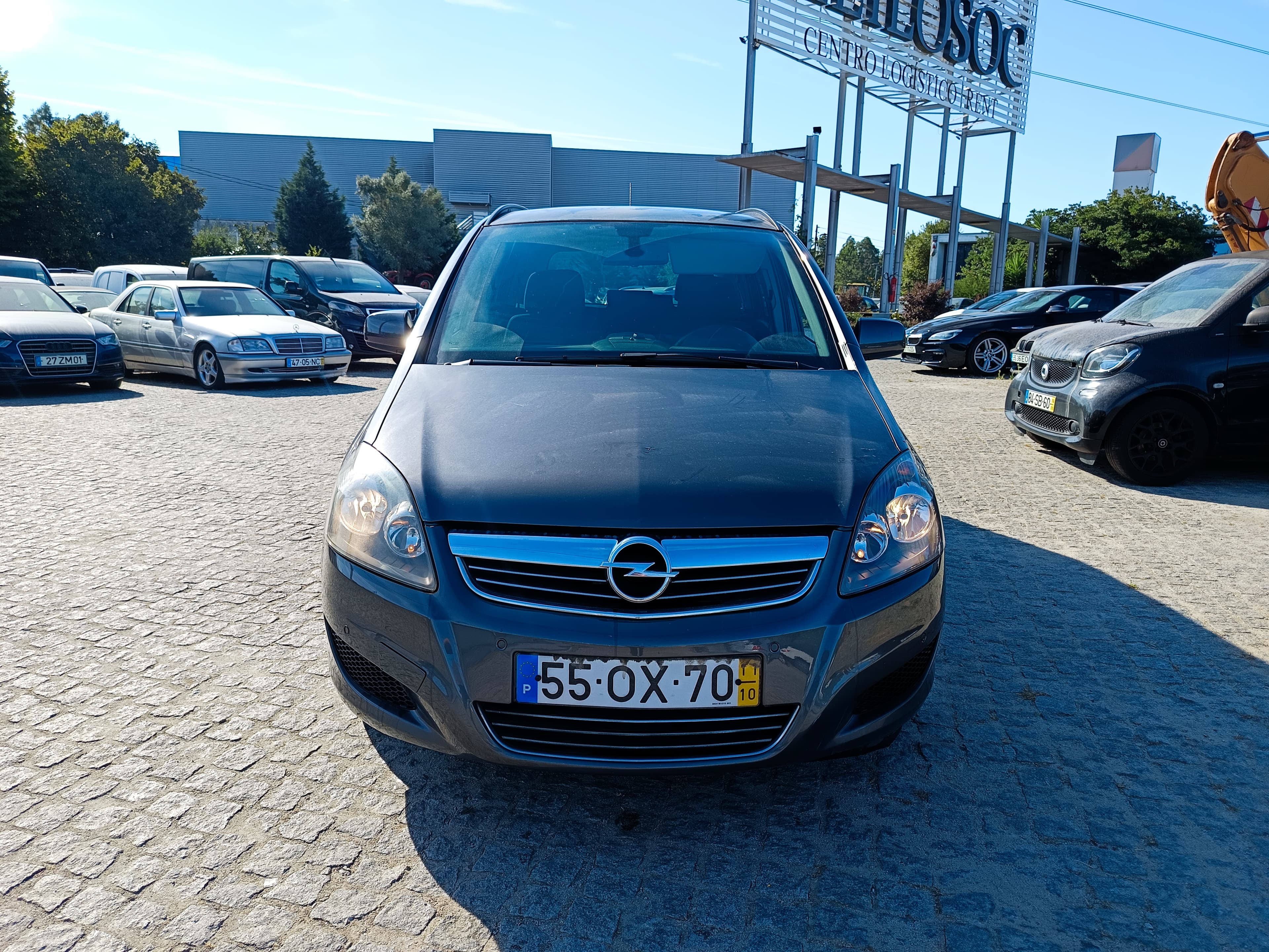 Opel Zafira · Ano 2011 — imagen 2