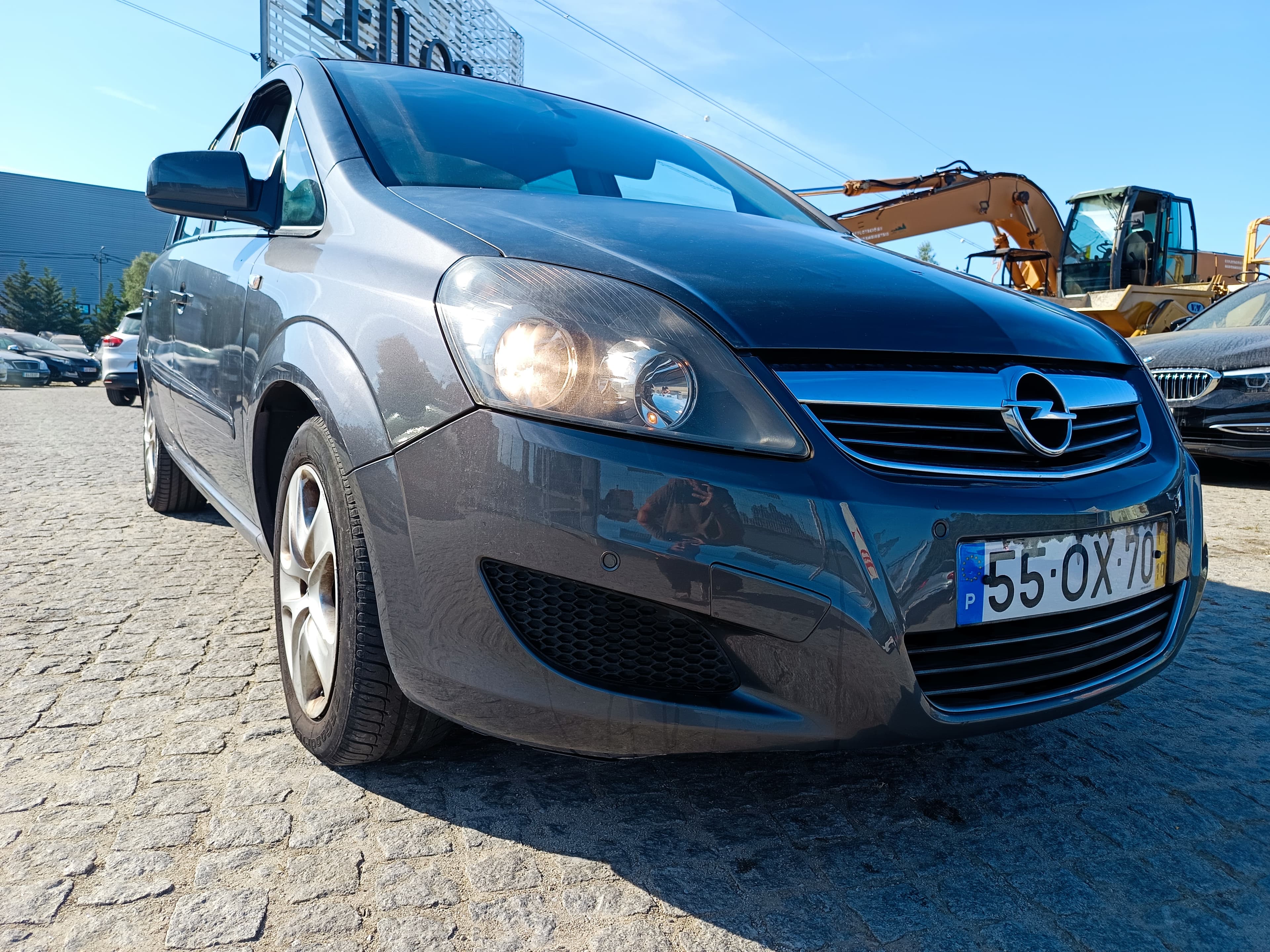 Opel Zafira · Ano 2011 — imagen 4