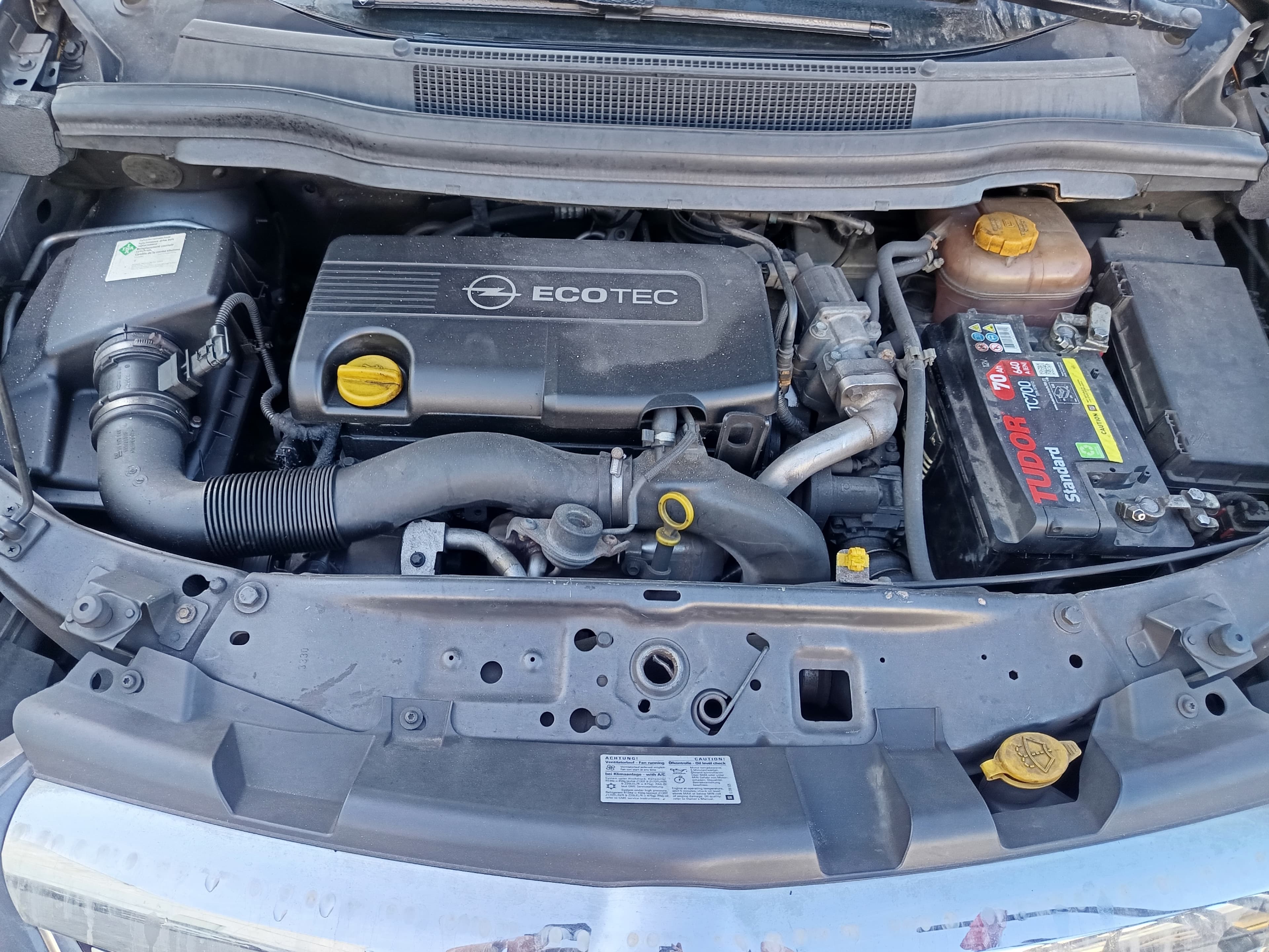 Opel Zafira · Ano 2011 — imagen 8