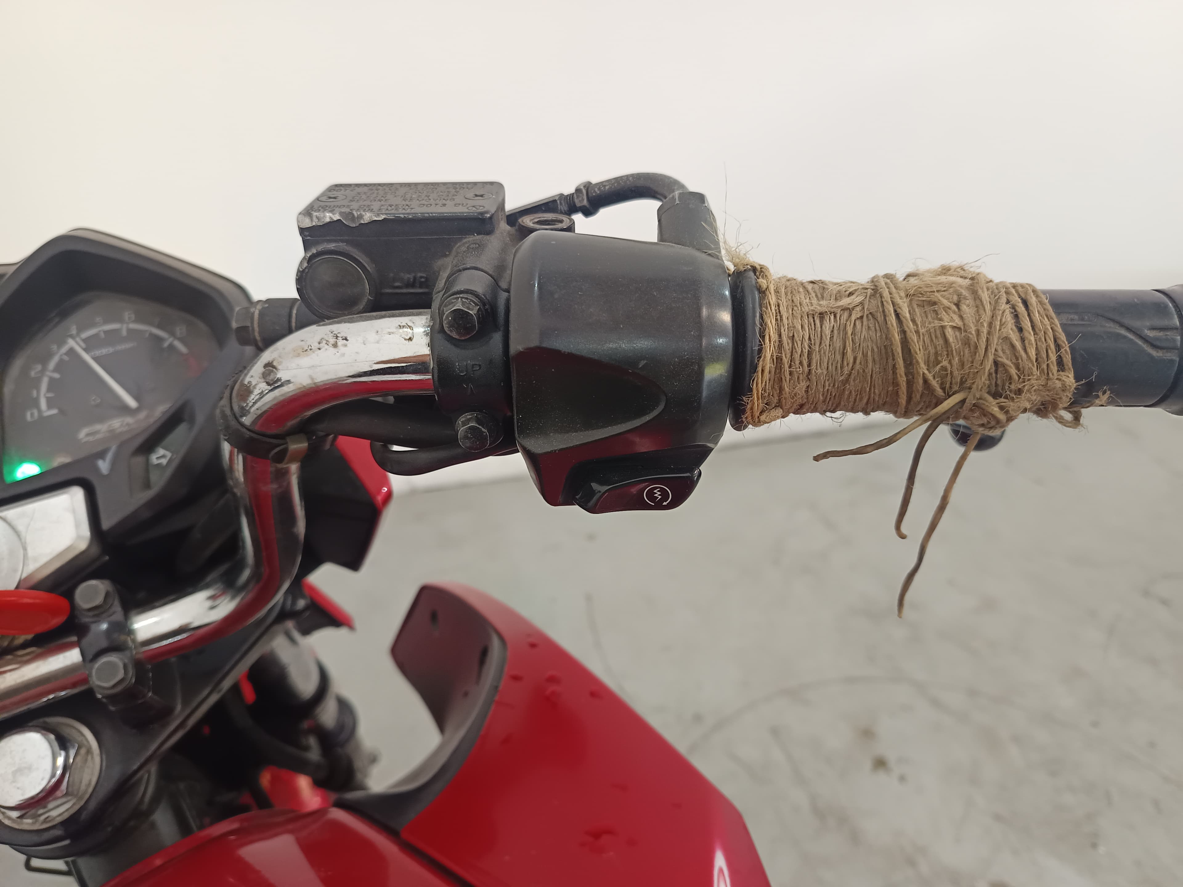 HONDA CBF 125 F · Ano 2016 — image 10