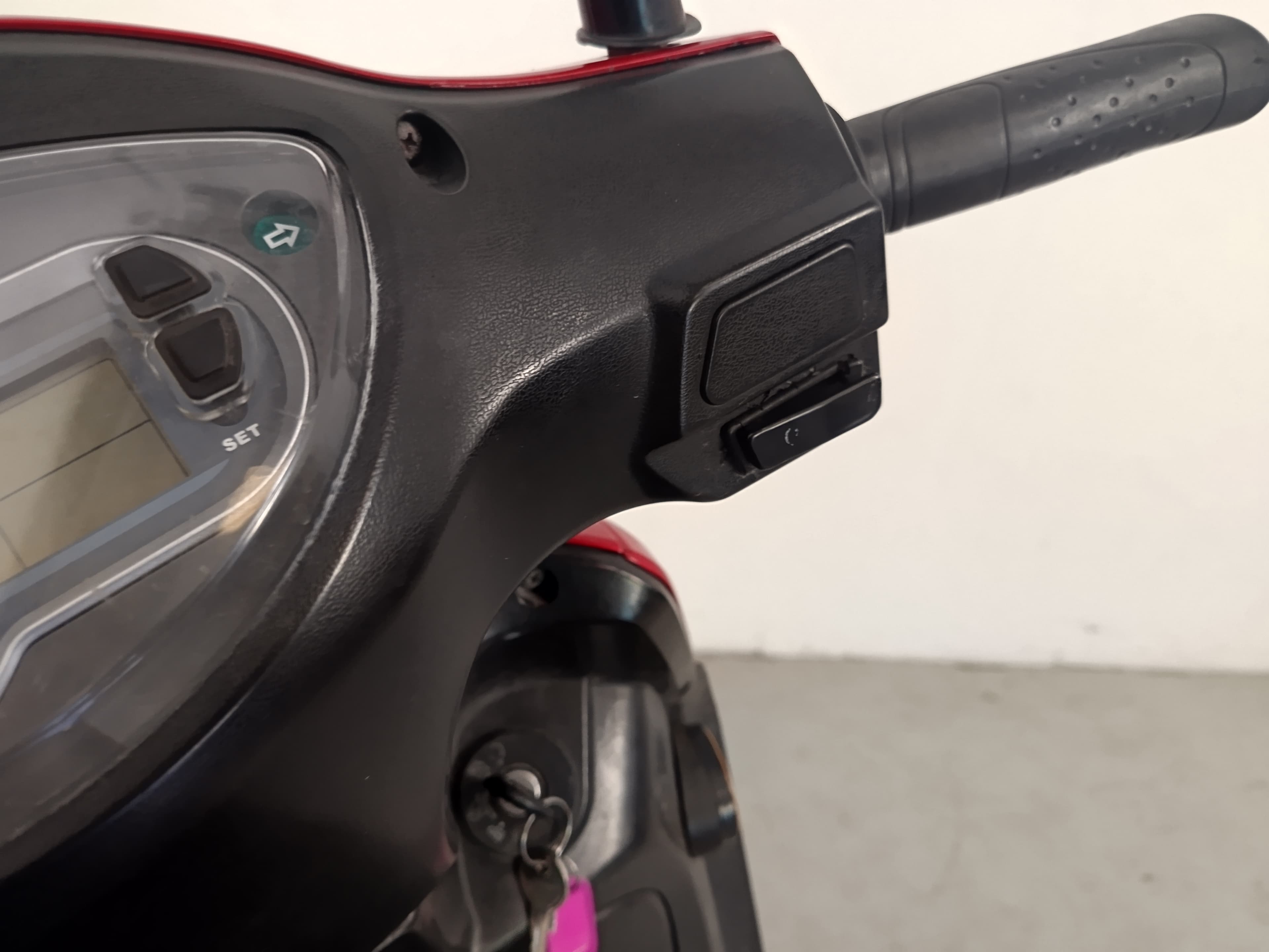 SYM Symphony Cargo 125 · Año 2018 — imagen 9