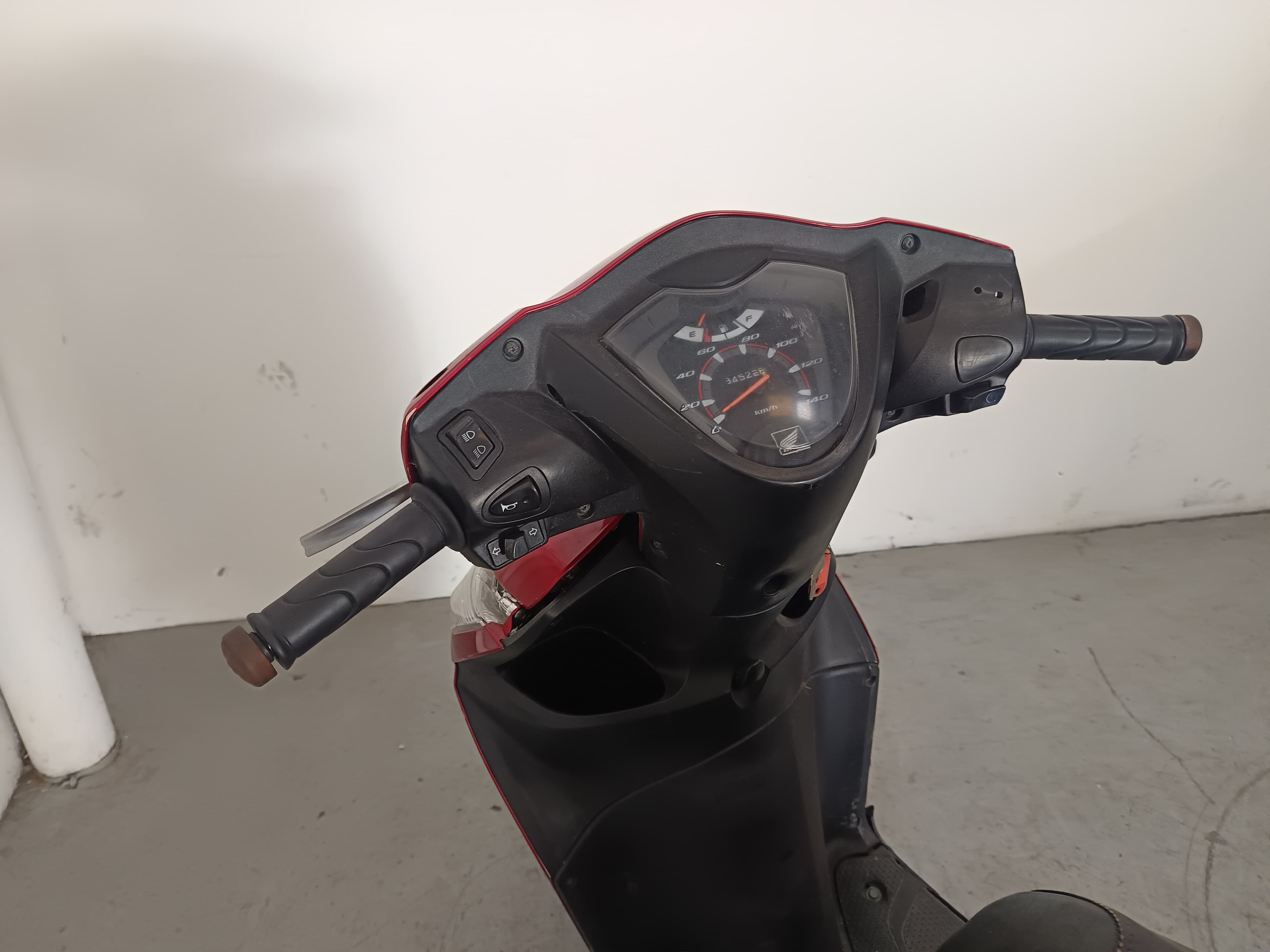 HONDA Vision NSC 110 · Año 2013 — imagen 7