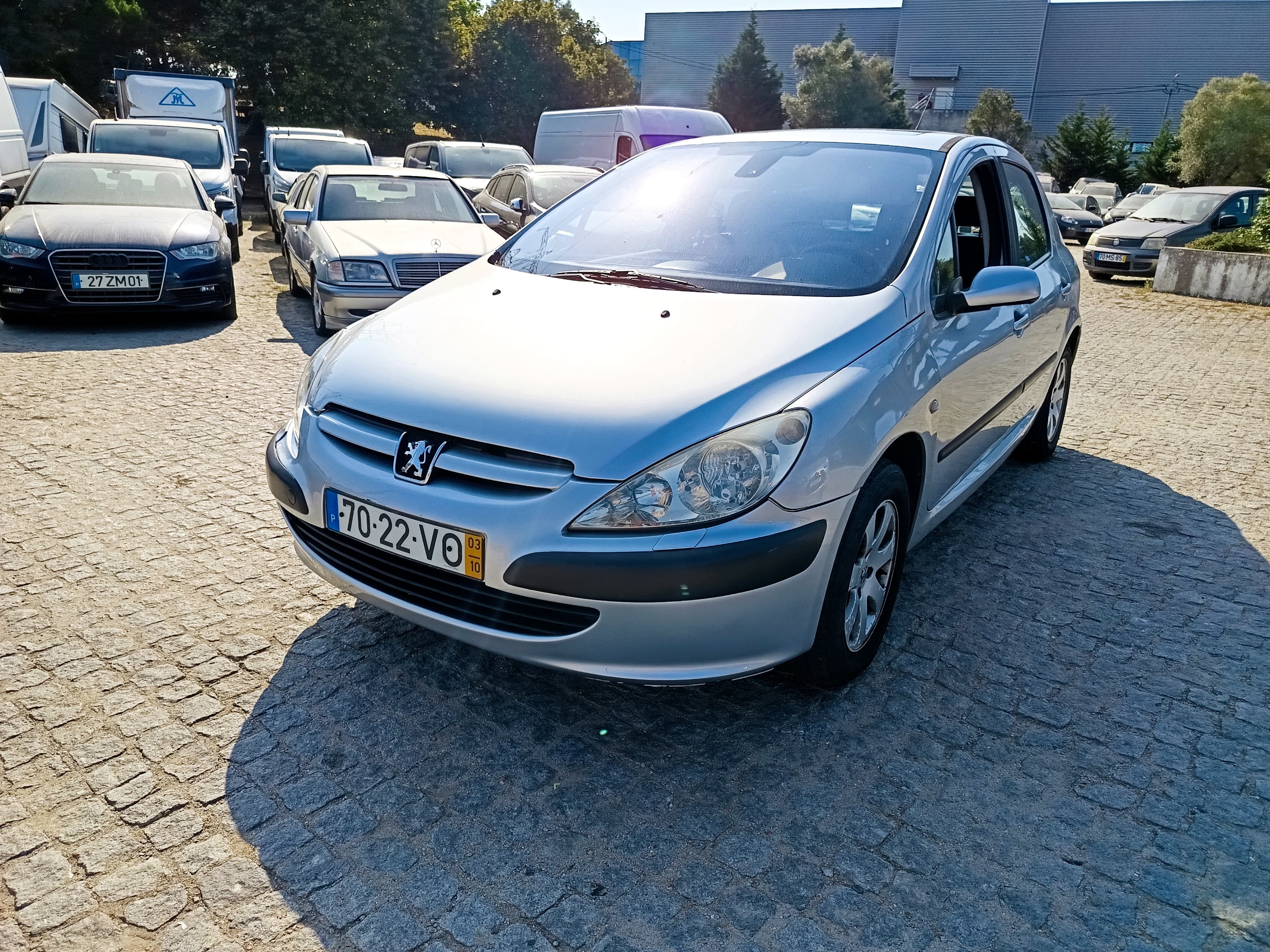 Peugeot 307 · Ano 2003 — image 1