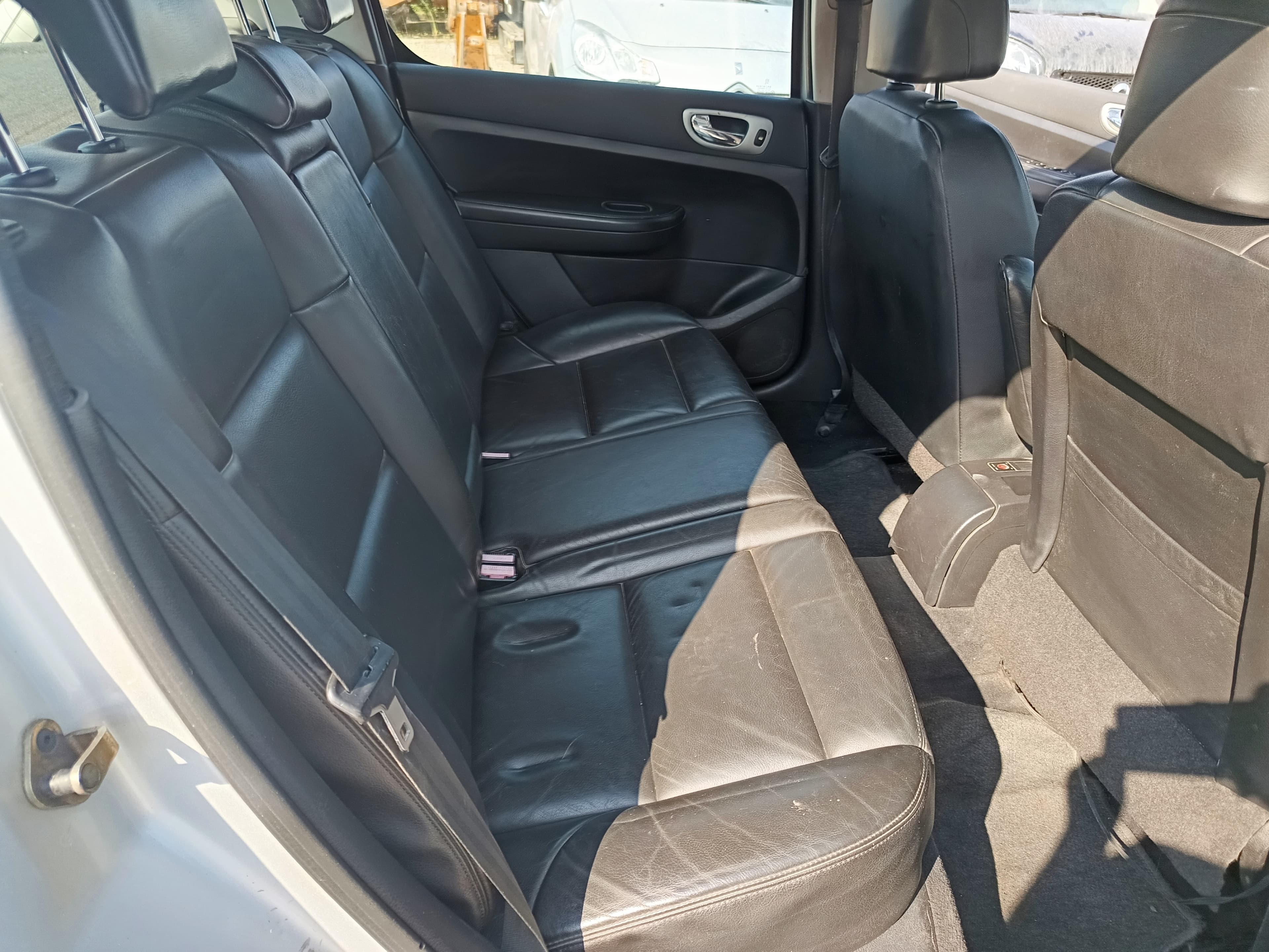 Peugeot 307 · Ano 2003 — image 24