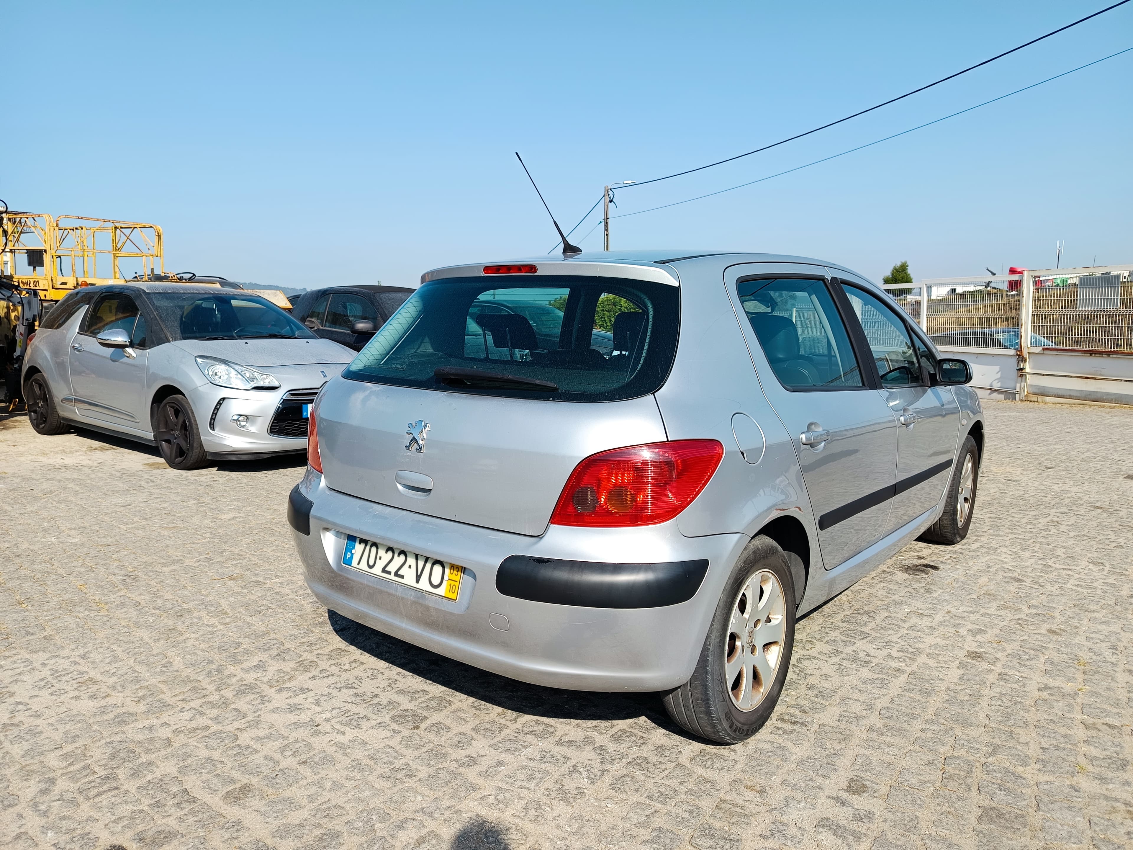 Peugeot 307 · Ano 2003 — image 4