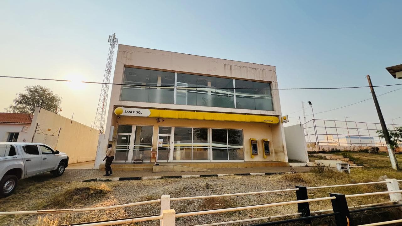 Espaço Comercial | Massango | Malange