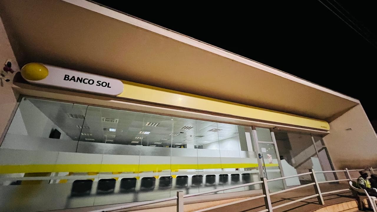Espacio Comercial | Kalandula | Malange — imagen 2