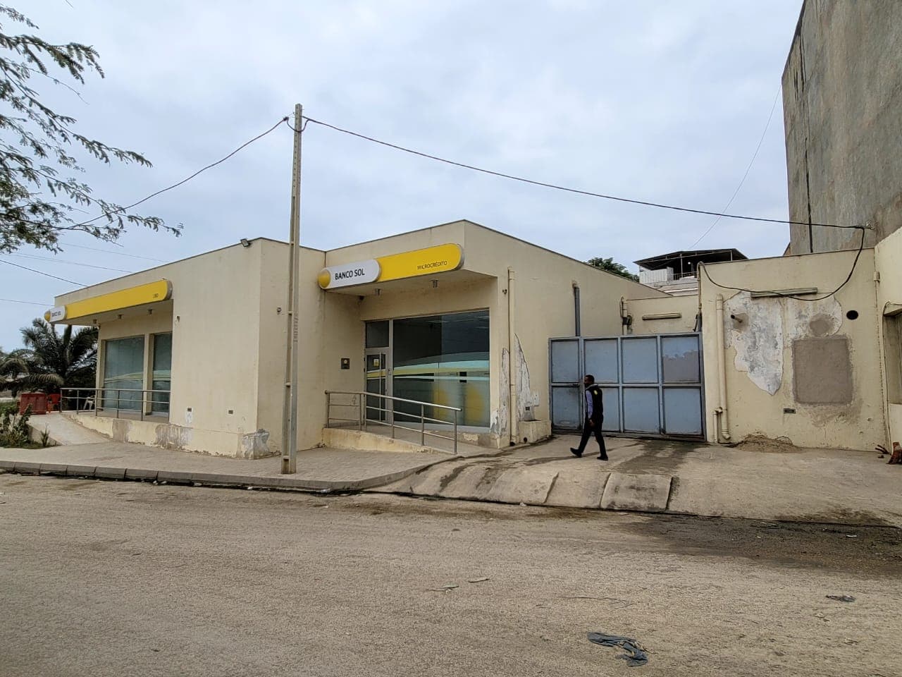 Espacio Comercial | Bairro Liro | Lobito — imagen 2
