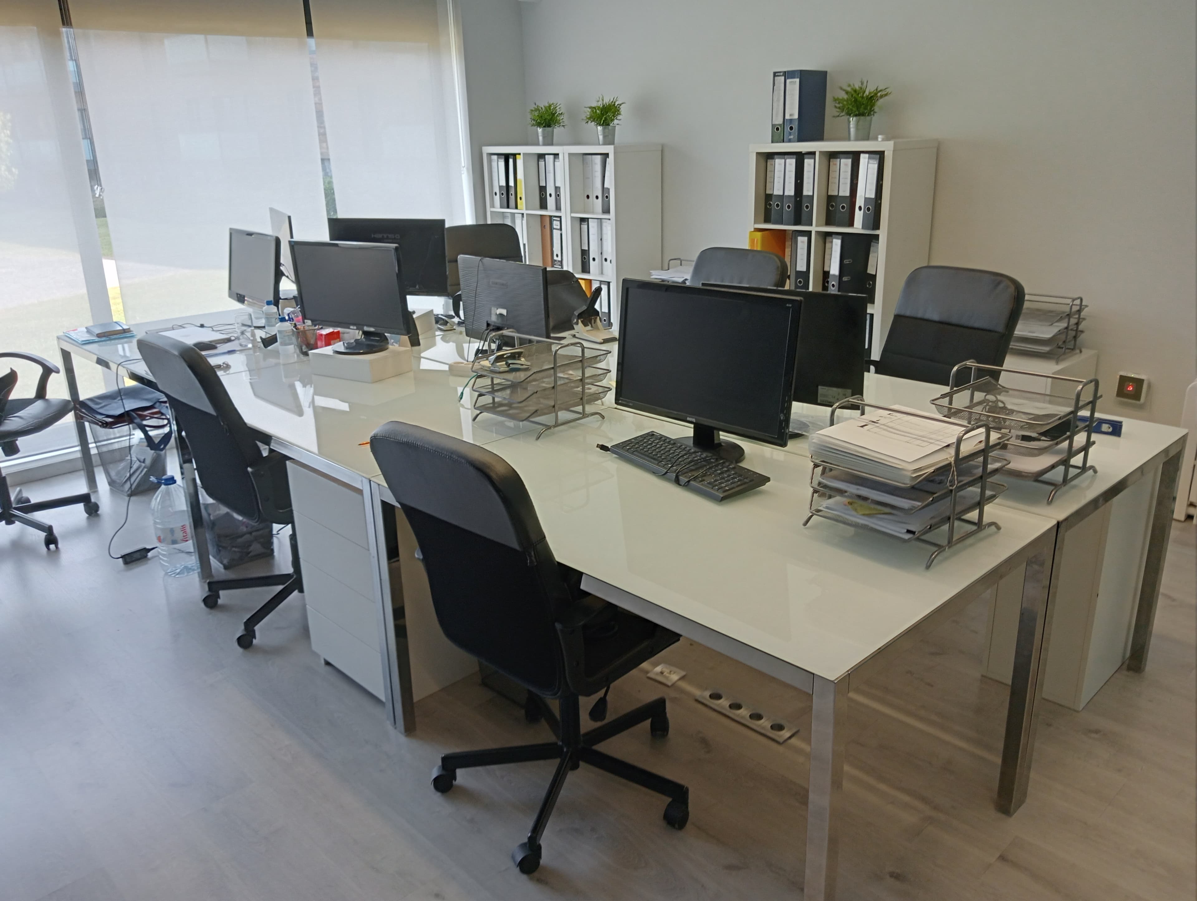 Mobiliário e Decoração · Equipamentos