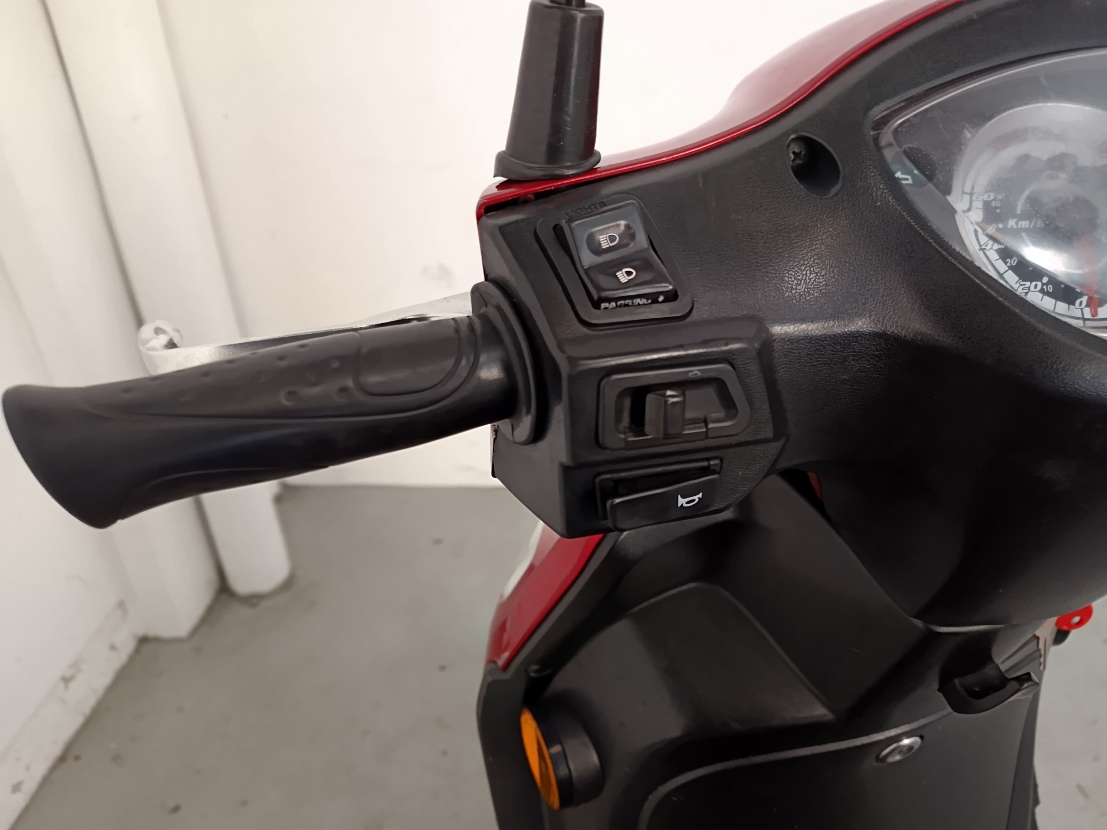 SYM Symphony Cargo 125 · Año 2018 — imagen 9