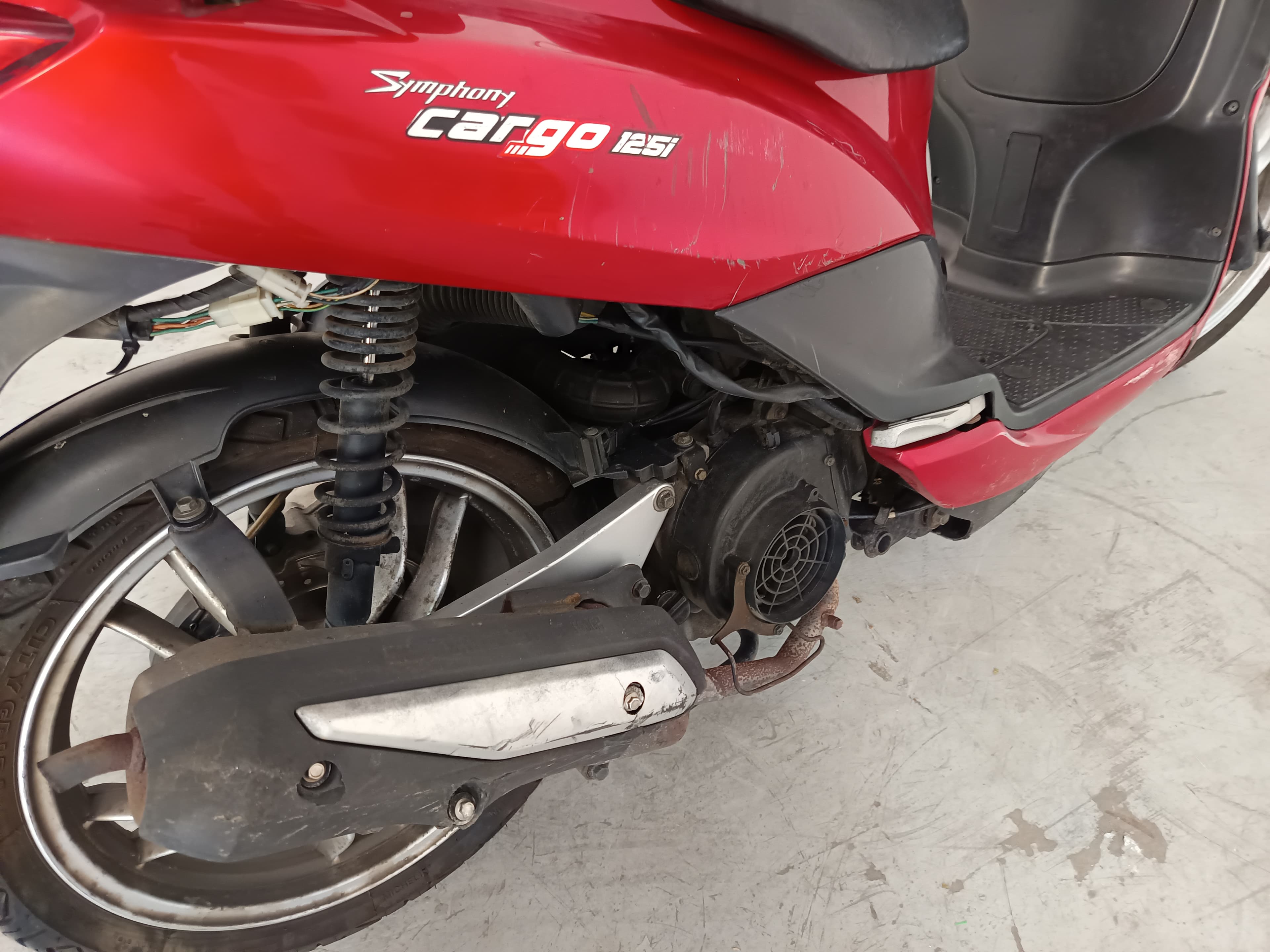 SYM Symphony Cargo 125 · Año 2018 — imagen 4