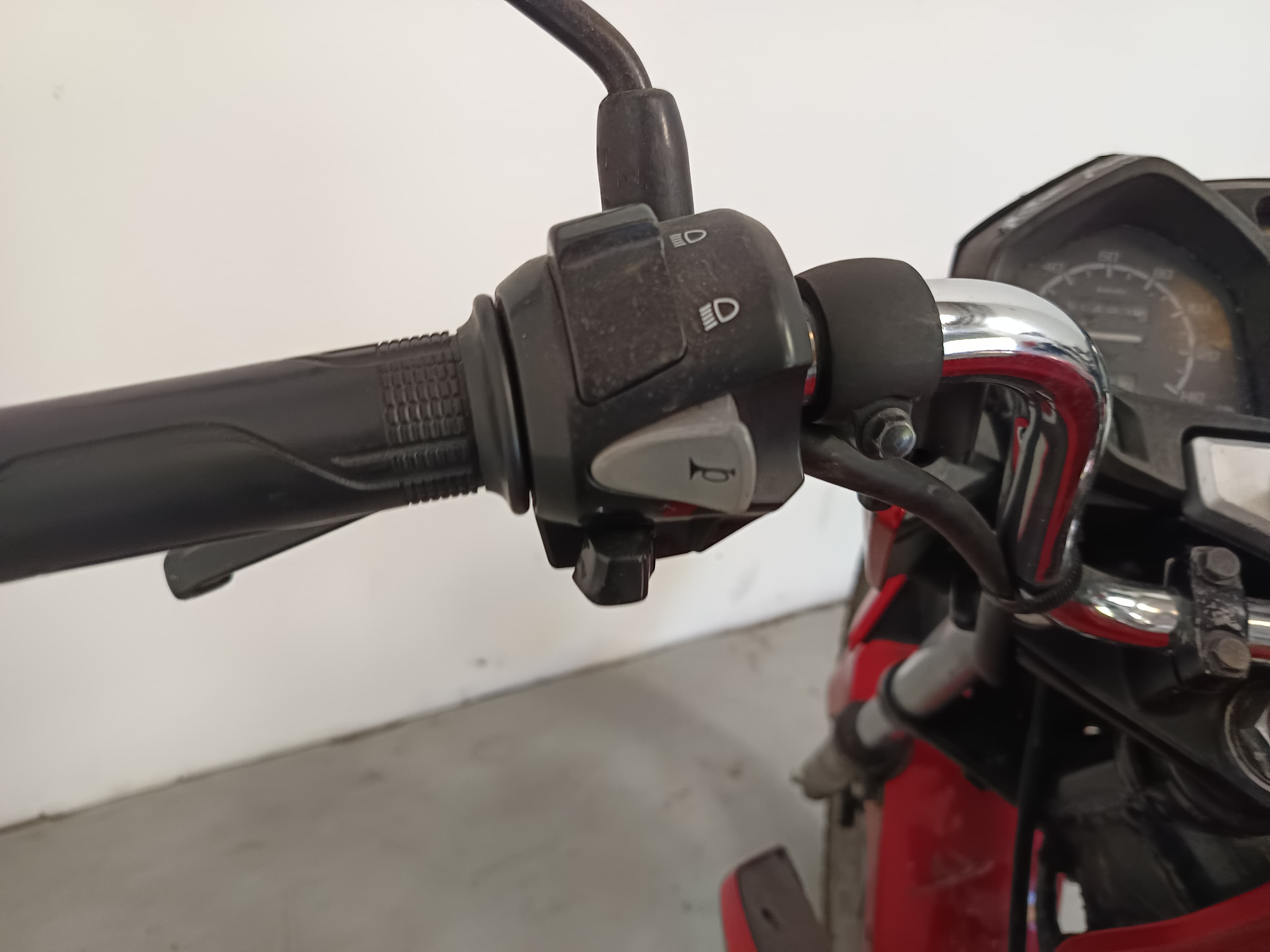 HONDA CB 125 F · Ano 2015 — imagem 8
