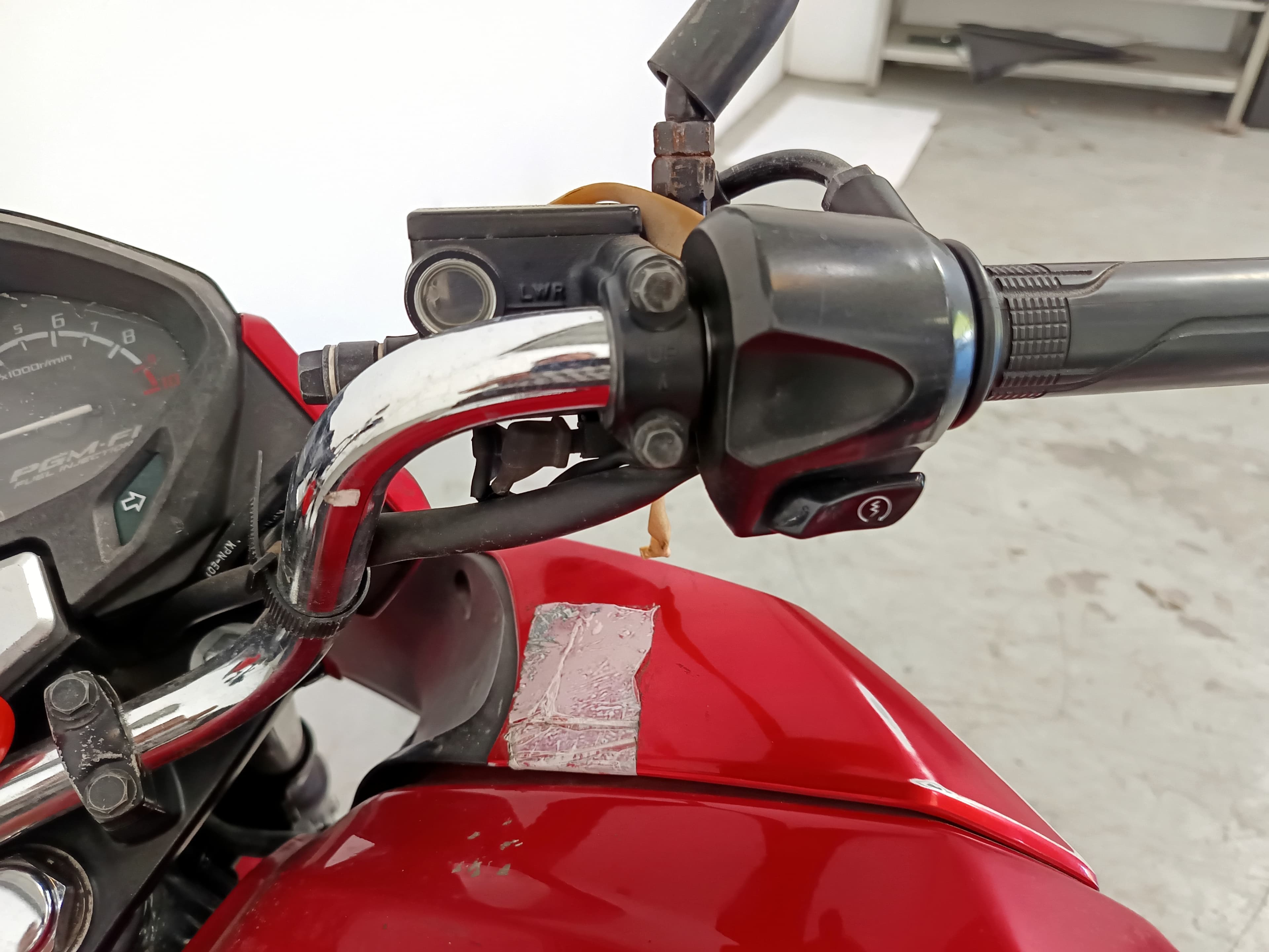HONDA CB 125 F · Ano 2015 — imagem 9