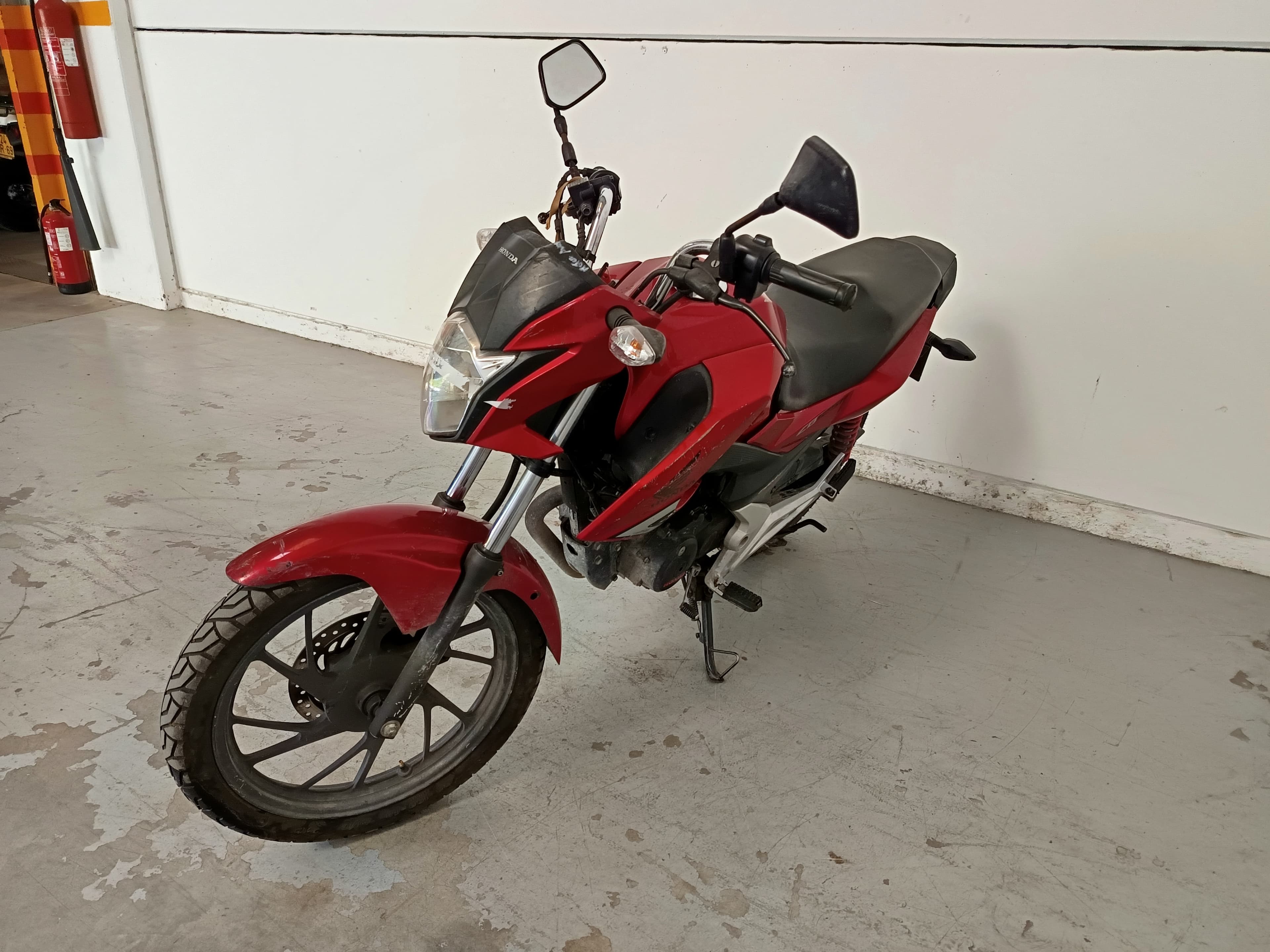 HONDA CB 125 F · Ano 2015