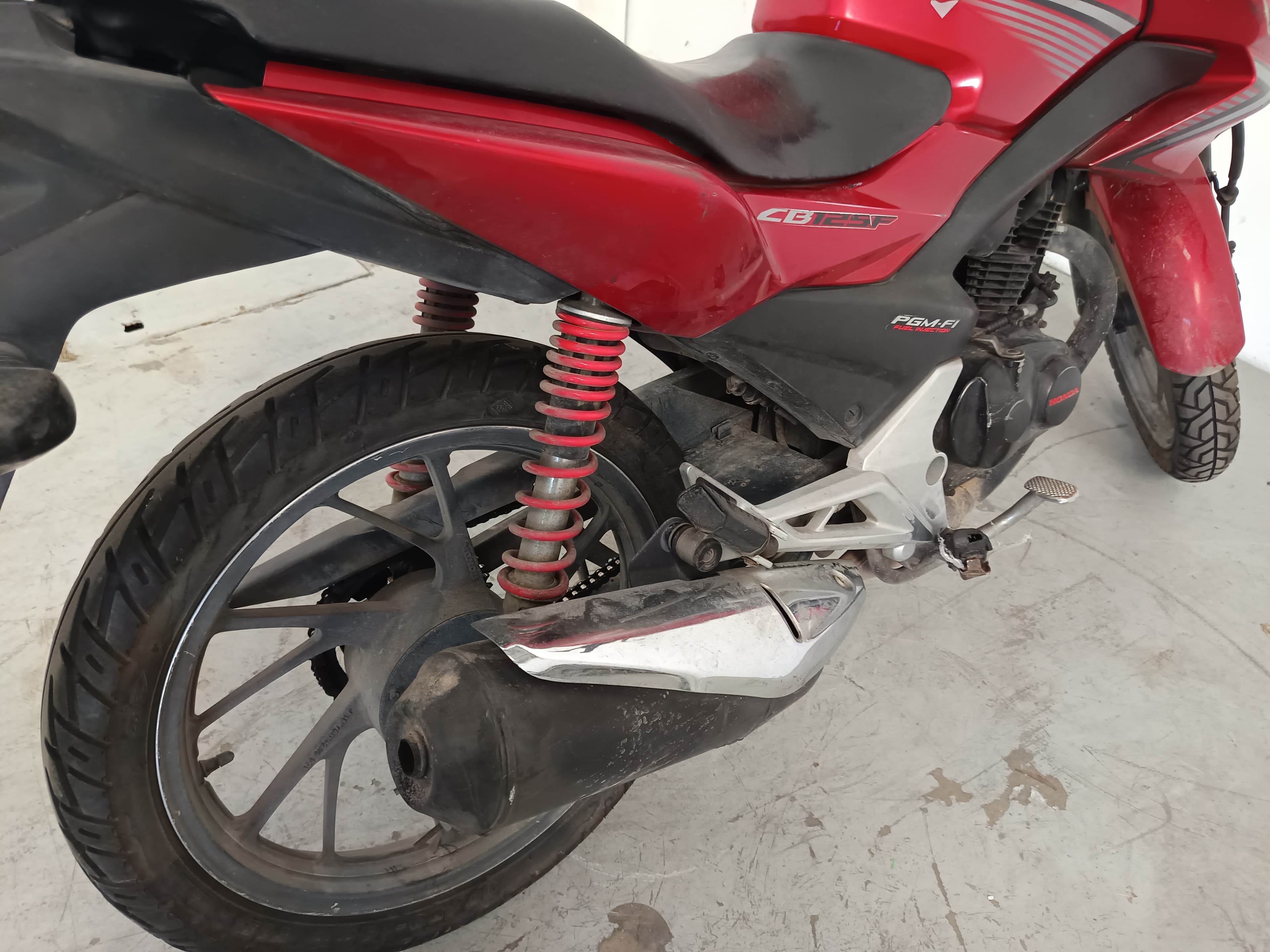 HONDA CB 125 F · Ano 2015 — imagem 6
