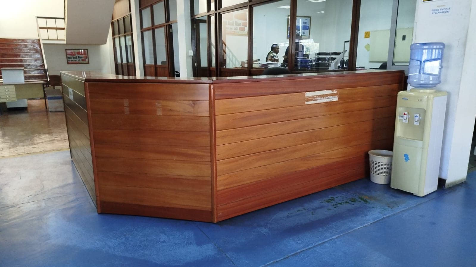 Mobiliario de oficina — imagen 1