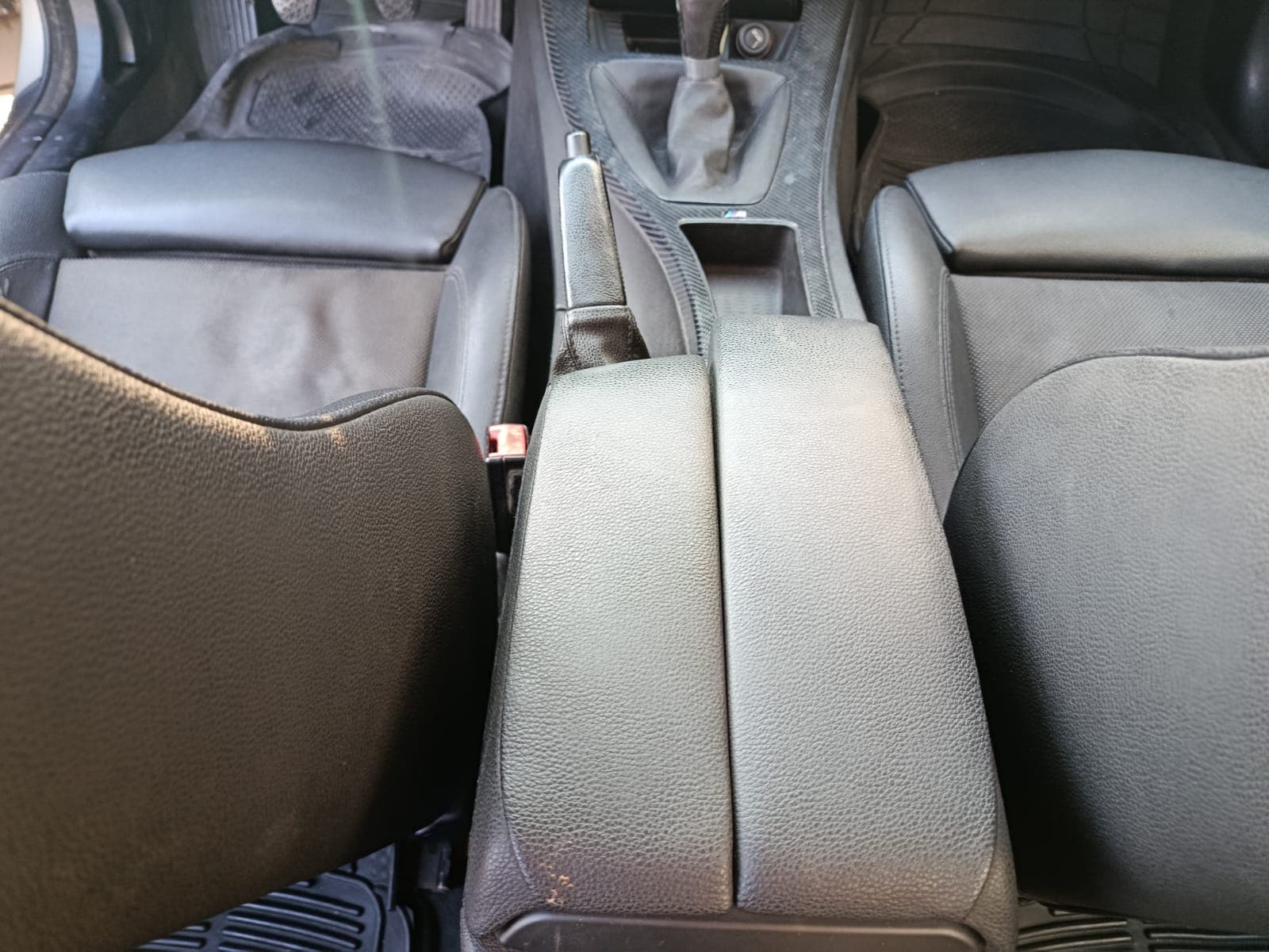 BMW 318 d · Ano 2008 — imagem 18