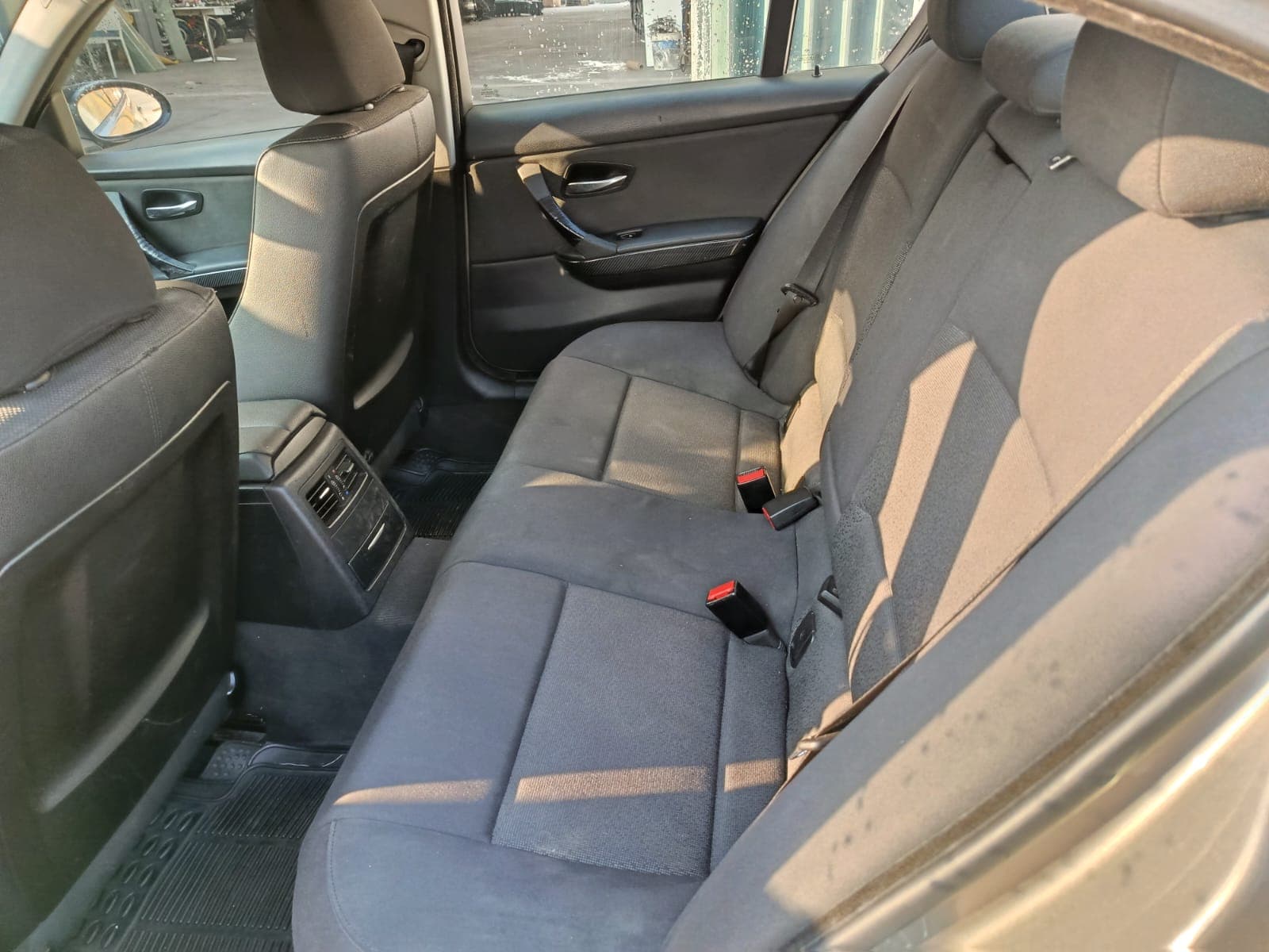 BMW 318 d · Ano 2008 — imagem 19