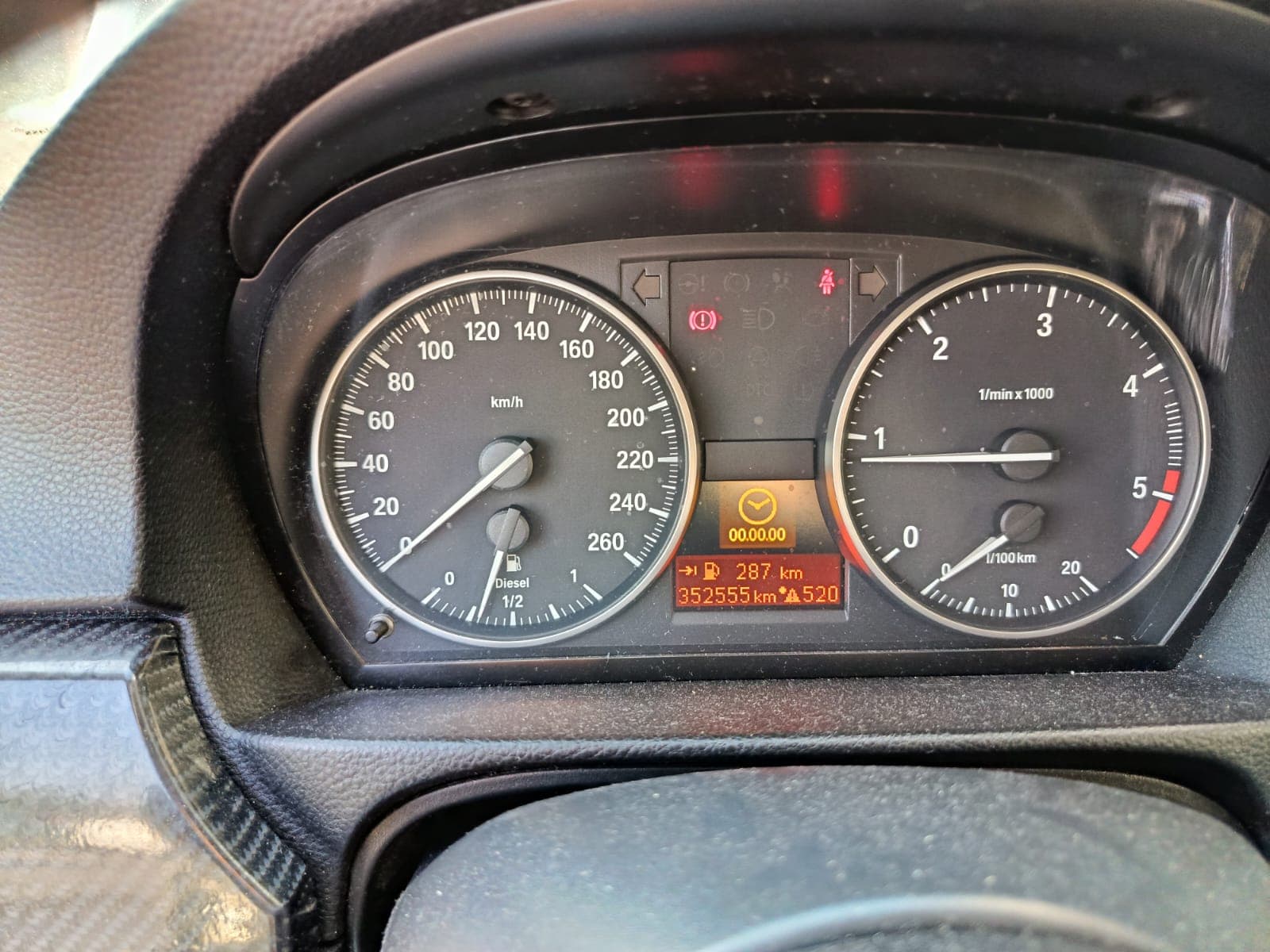 BMW 318 d · Ano 2008 — imagem 14