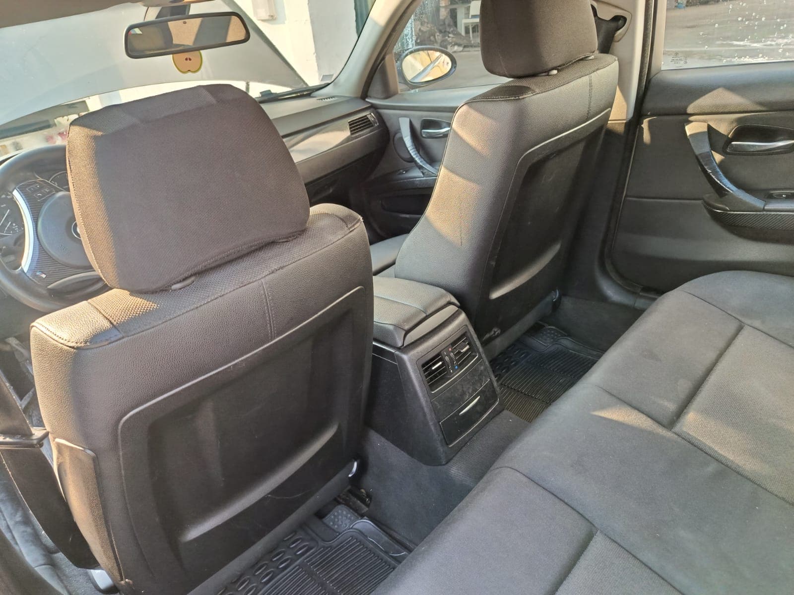 BMW 318 d · Ano 2008 — imagem 21