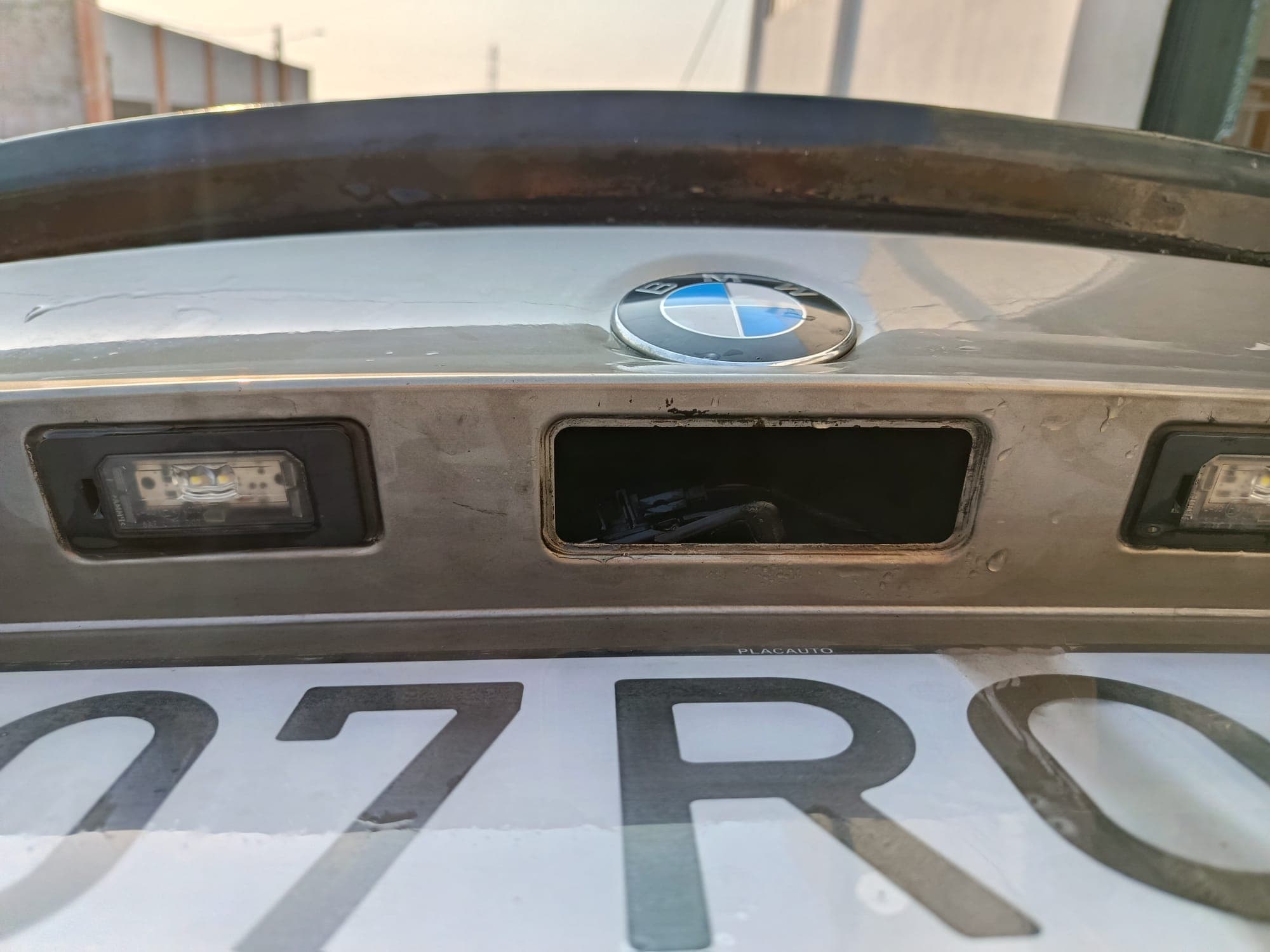 BMW 318 d · Ano 2008 — imagem 24