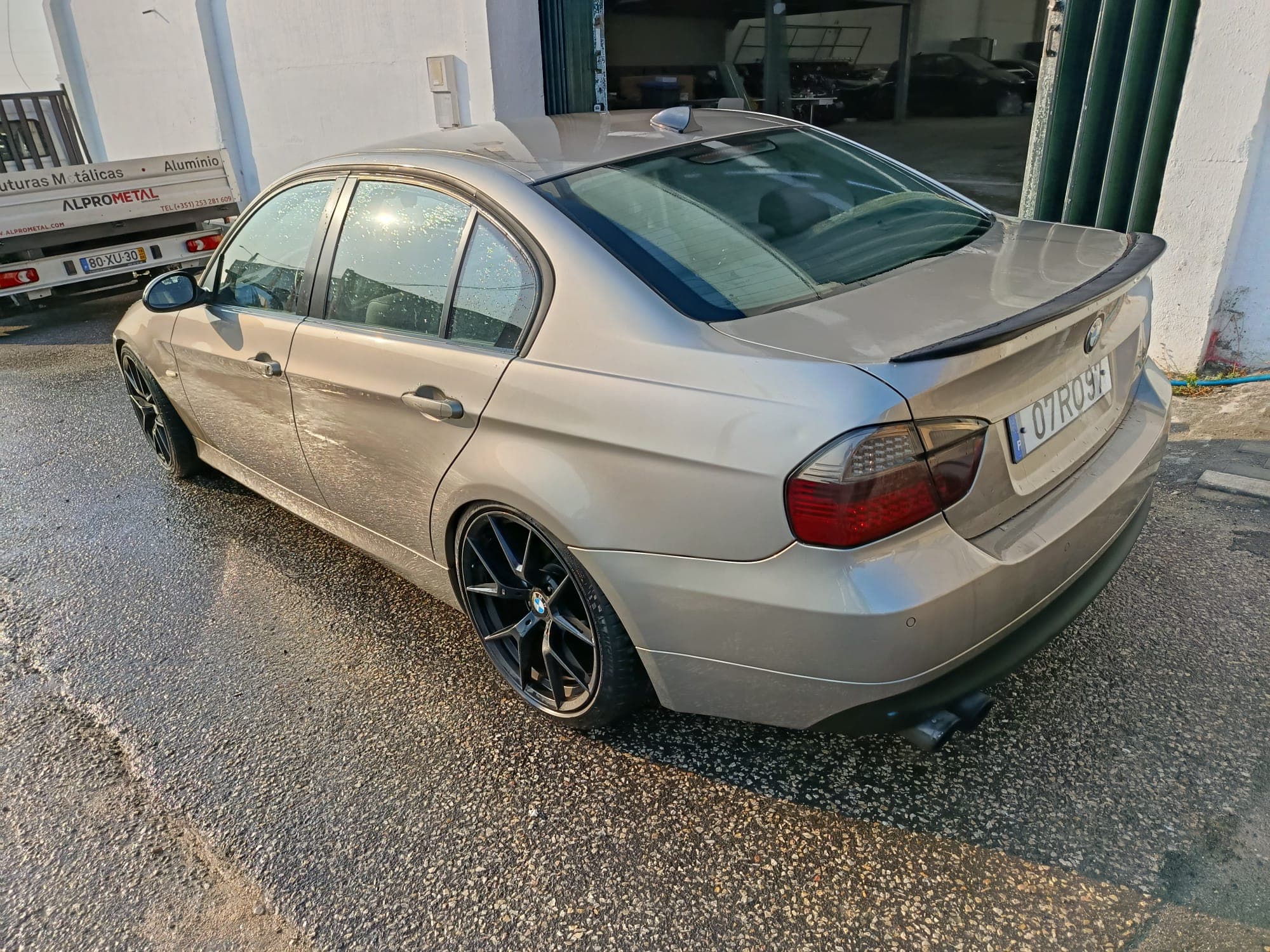 BMW 318 d · Ano 2008 — imagem 4