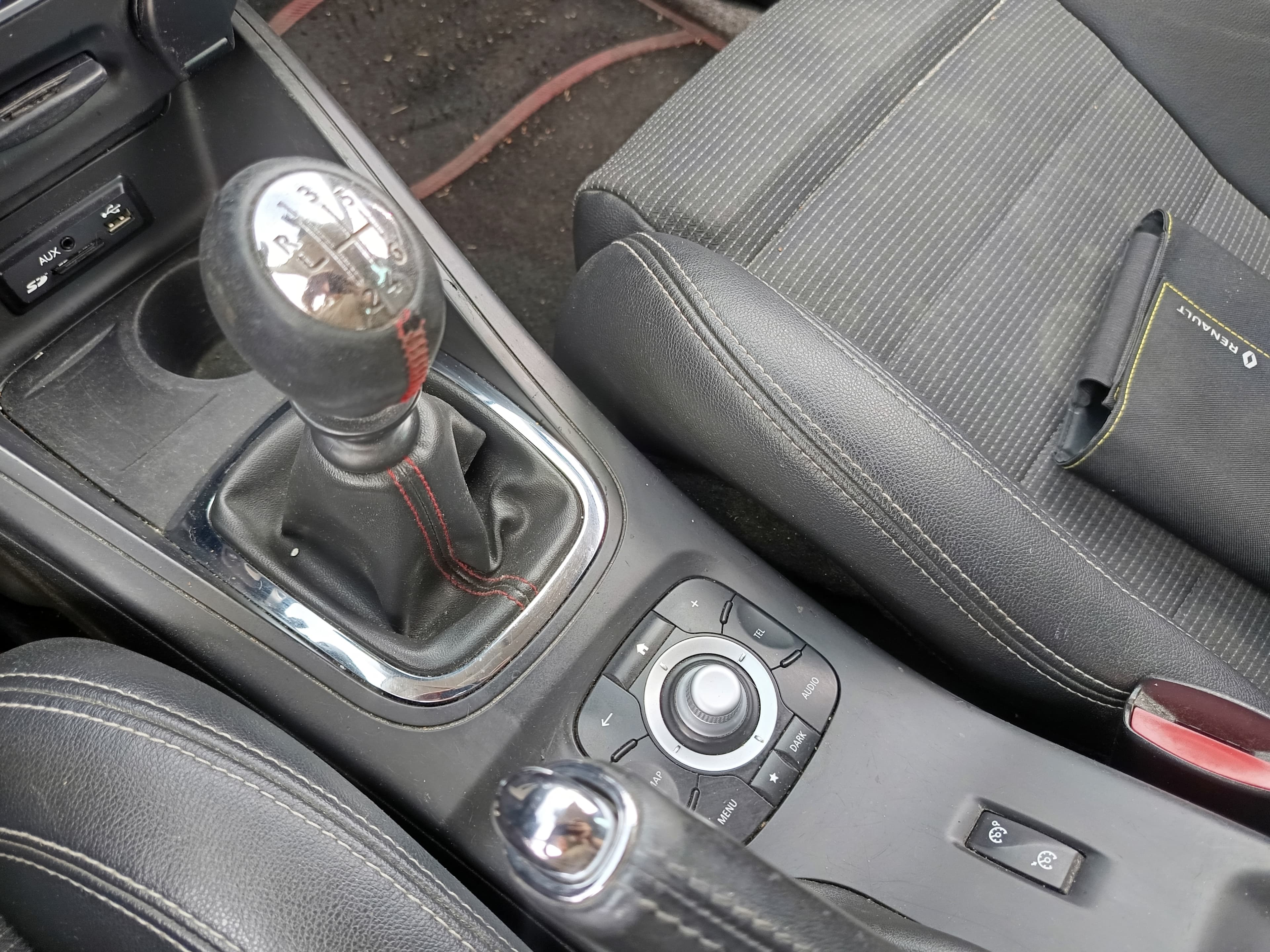 Renault Mégane · Ano 2015 — imagem 41
