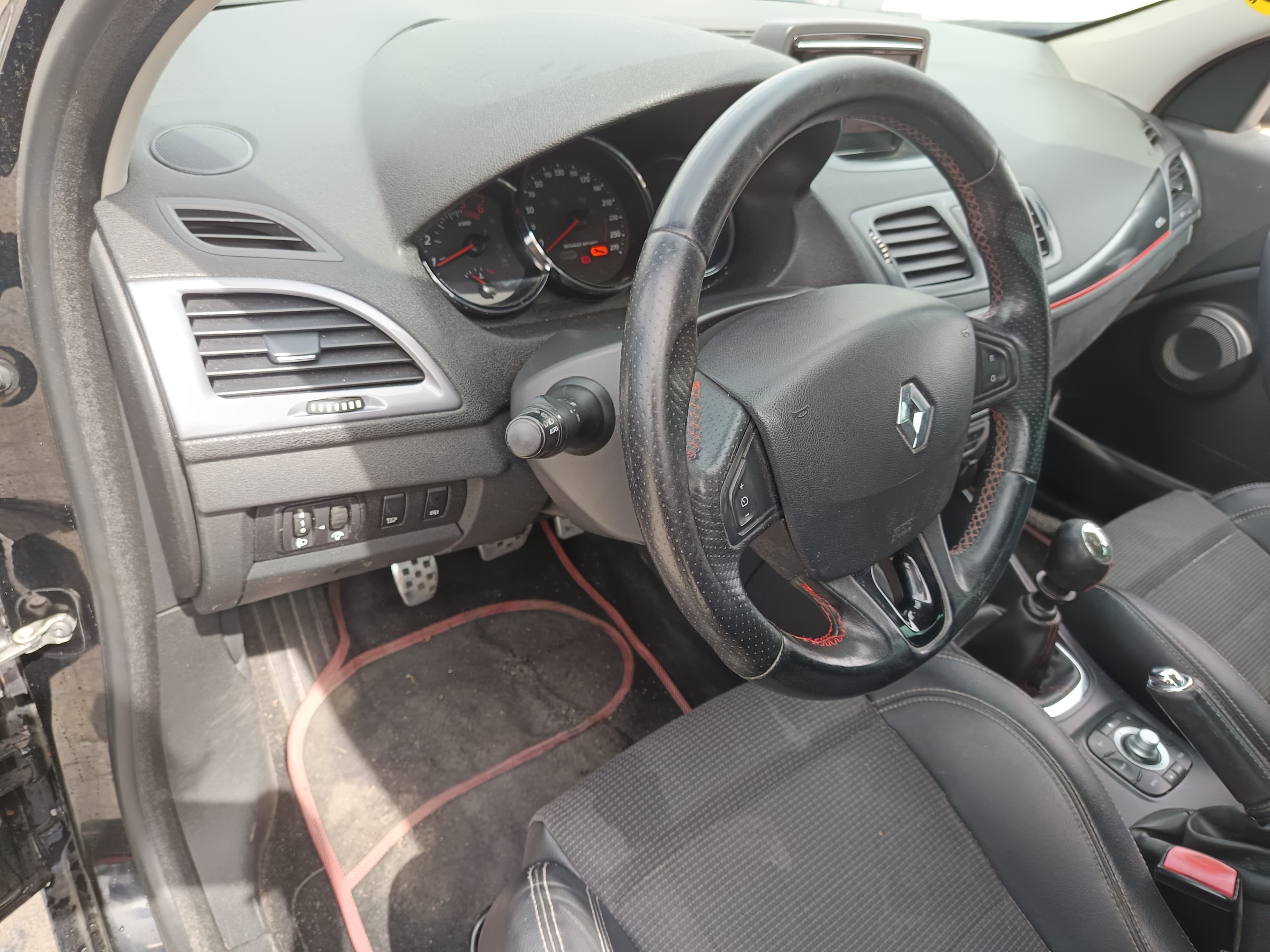 Renault Mégane · Ano 2015 — imagem 37