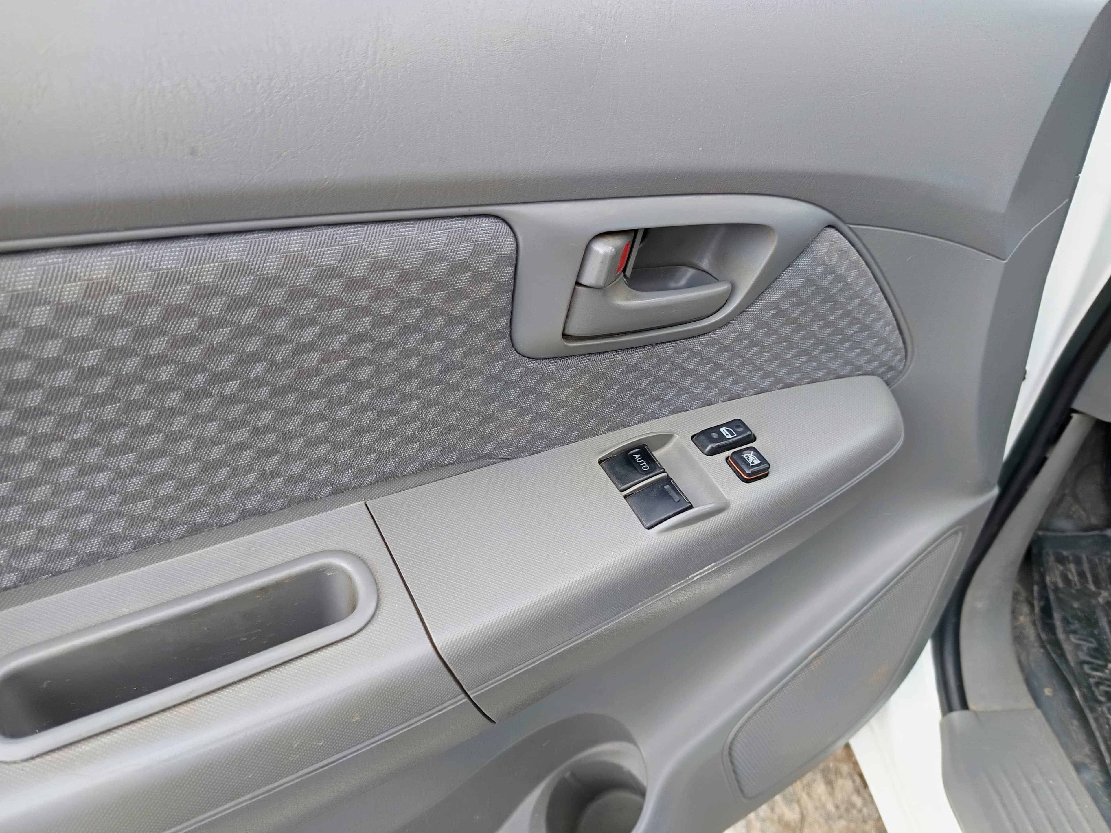 Toyota Hilux · Ano 2007 — imagem 24