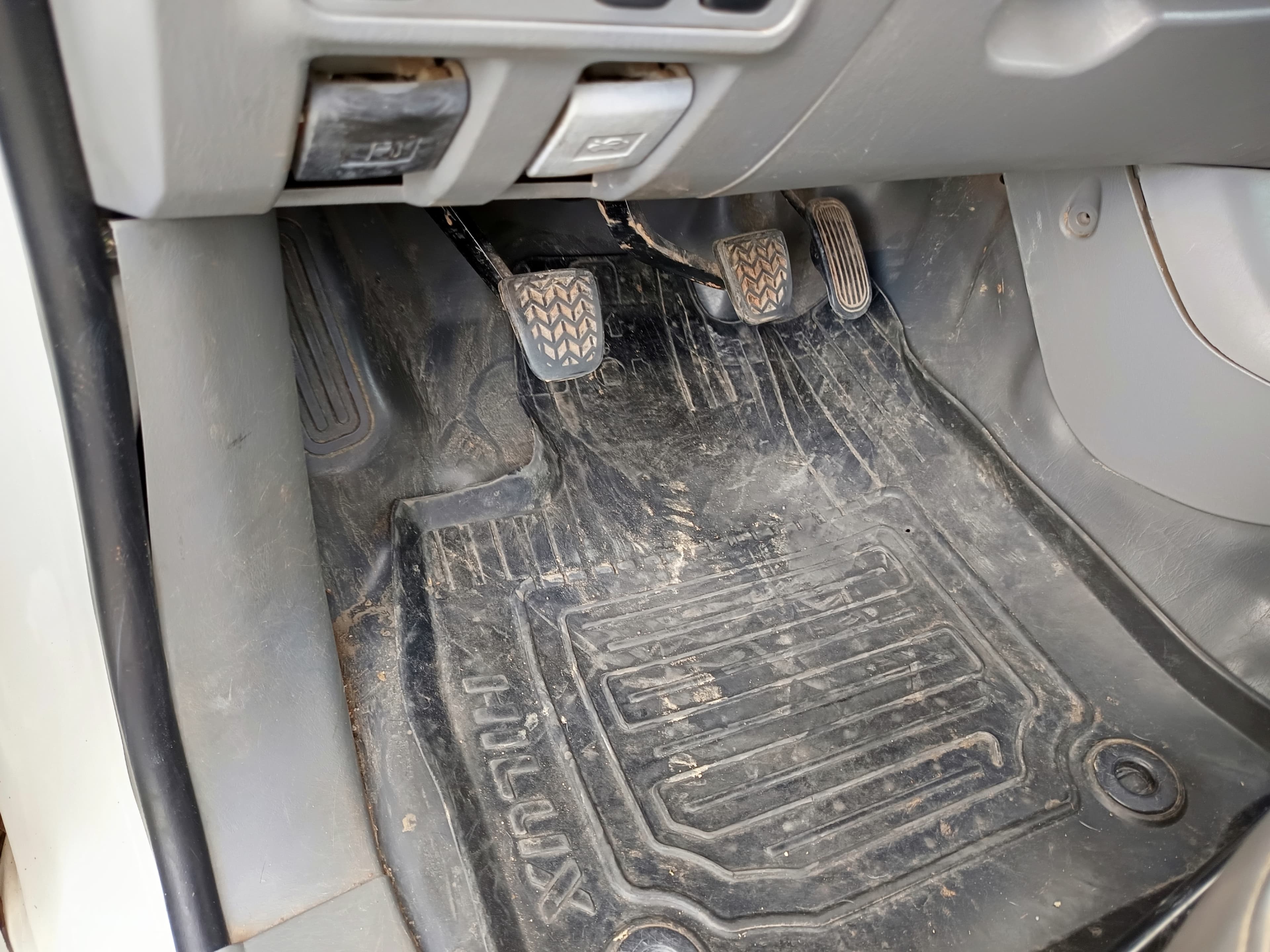 Toyota Hilux · Ano 2007 — imagem 26