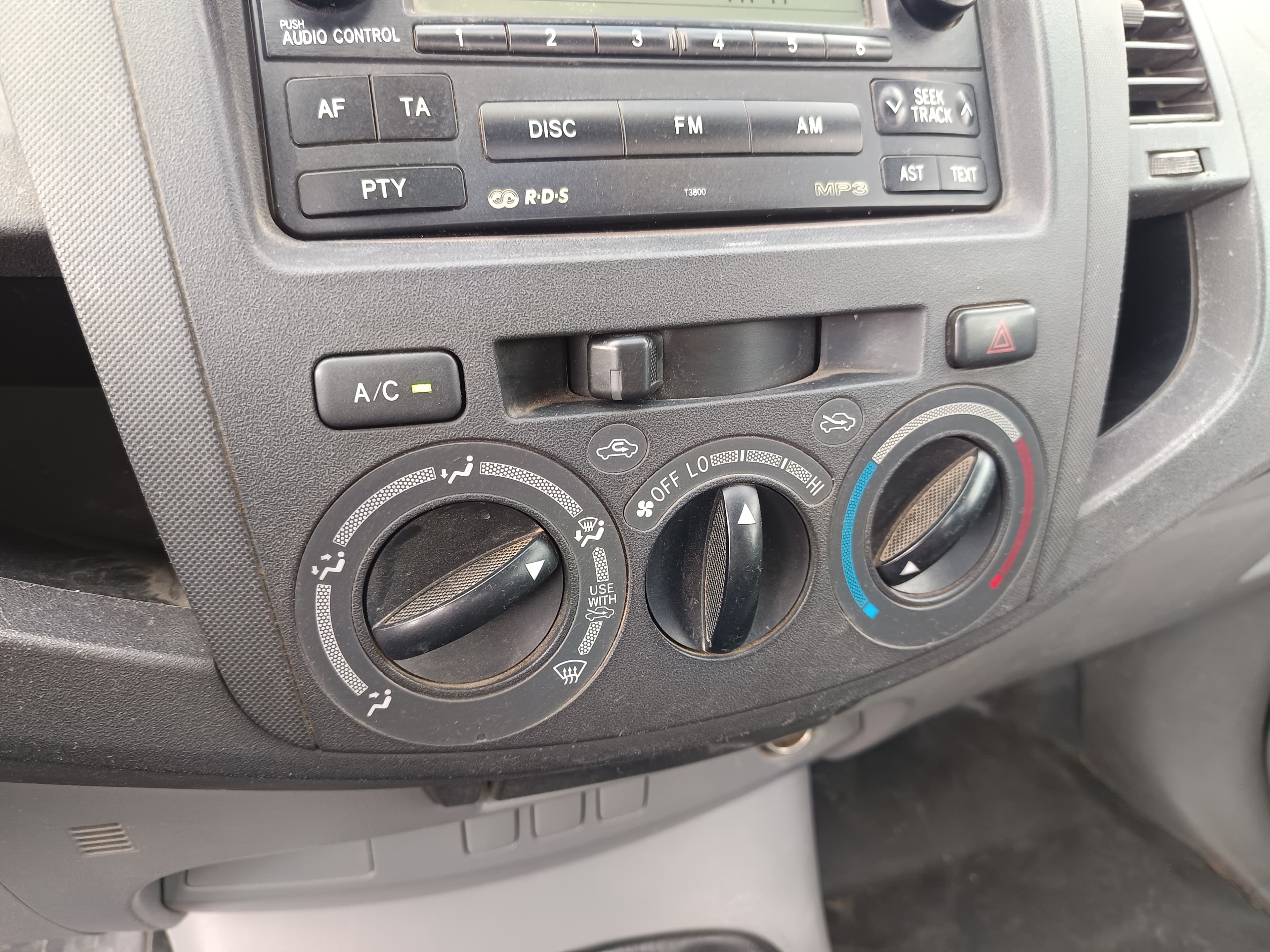 Toyota Hilux · Ano 2007 — imagem 36
