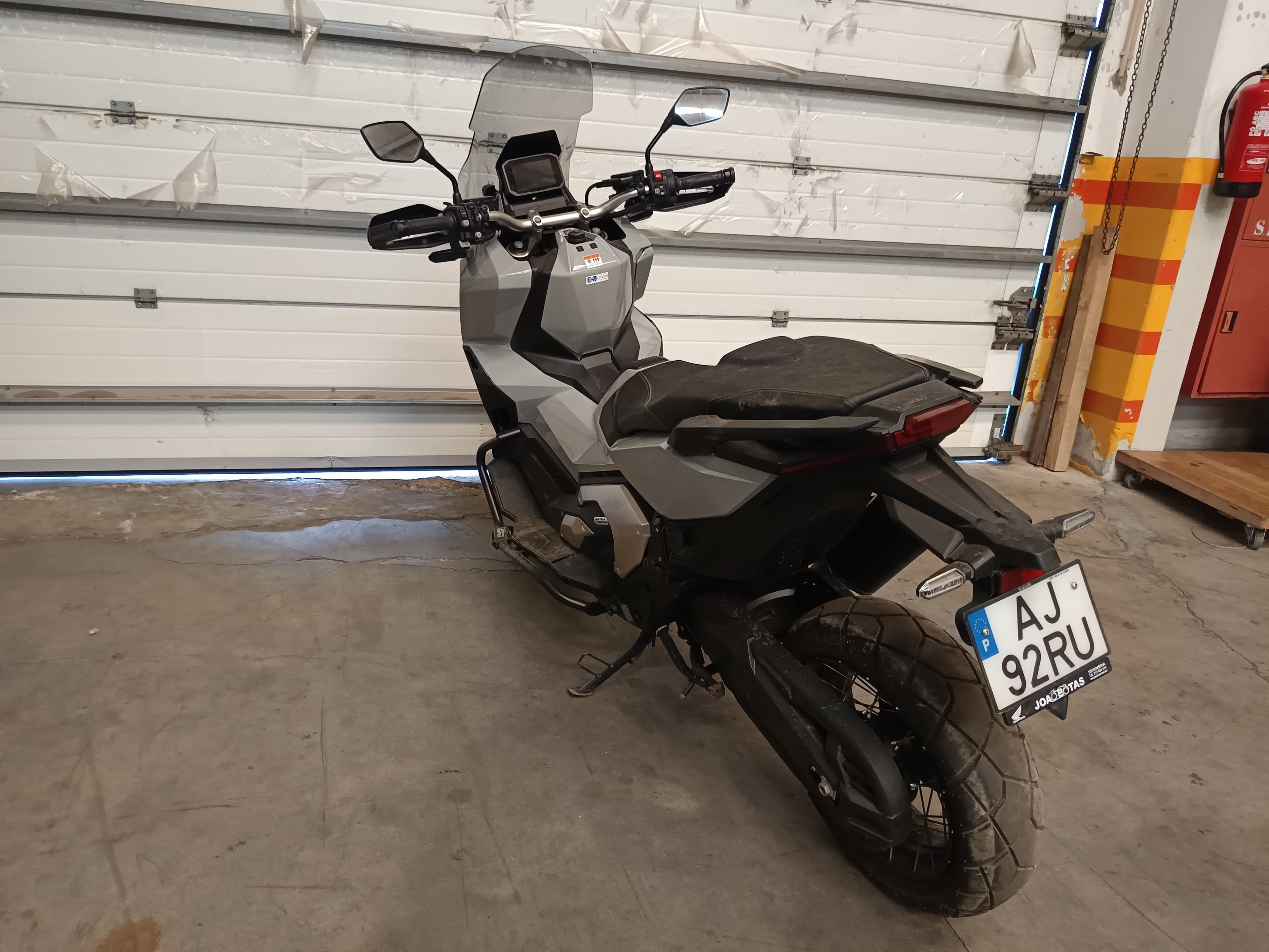 Honda X ADV · Ano 2021 — image 4
