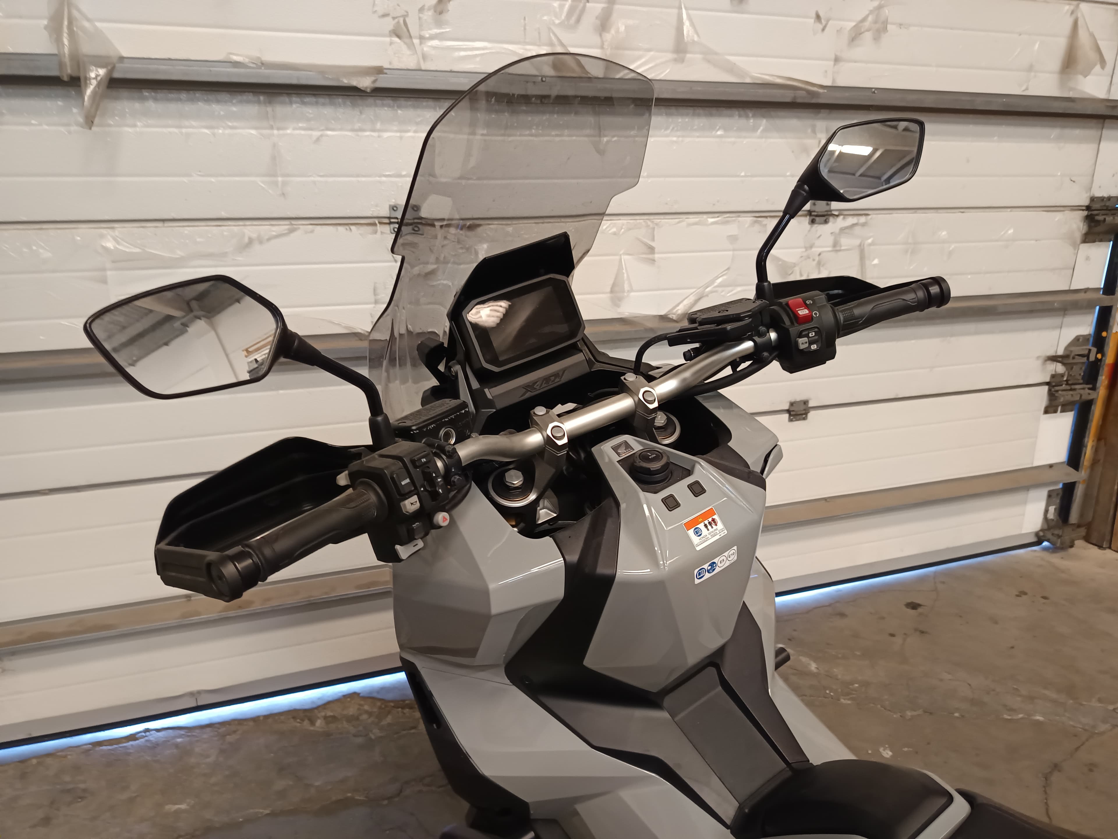 Honda X ADV · Ano 2021 — image 8