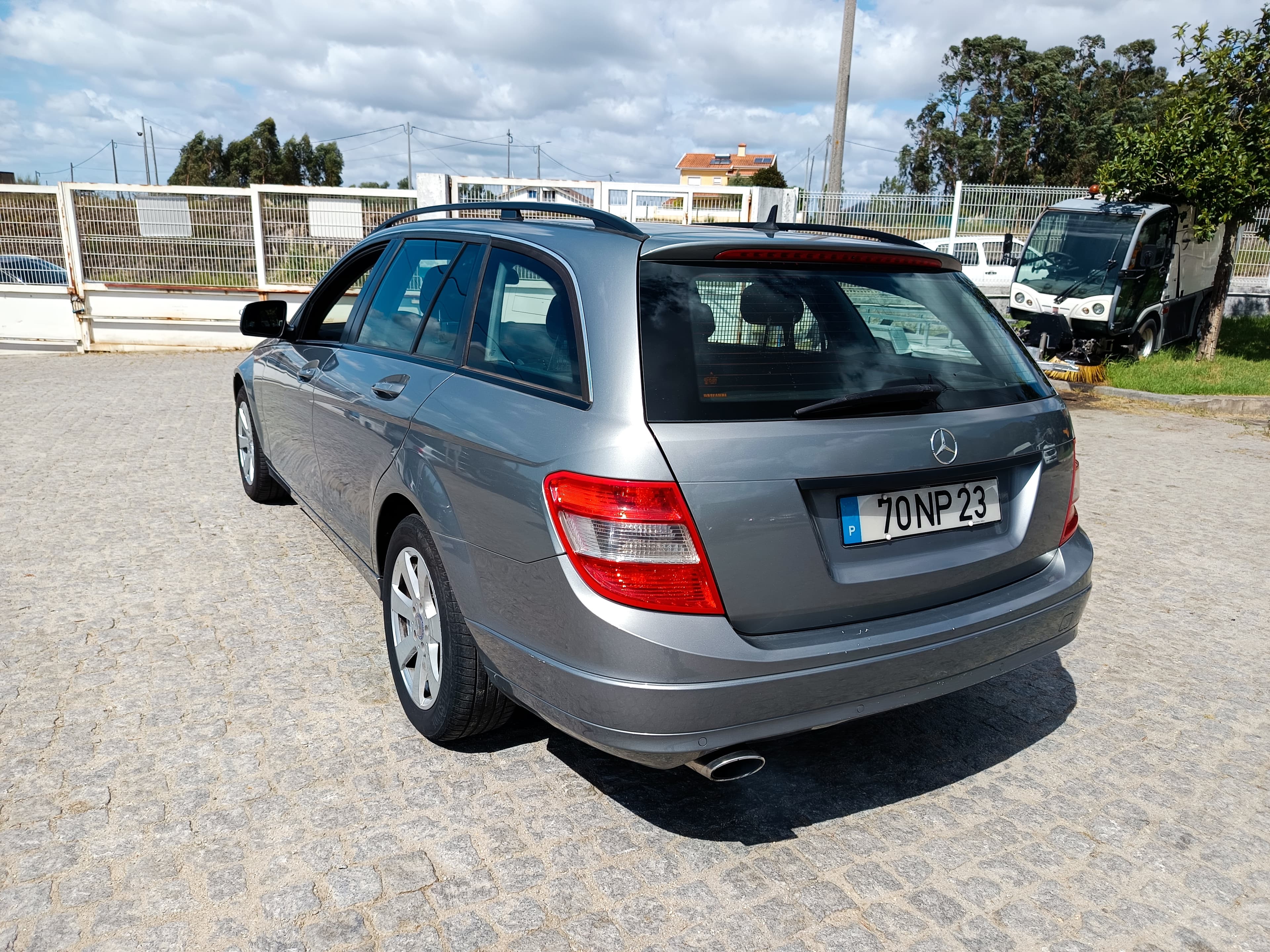 Mercedes-Benz C220 · Ano 2008 — imagen 7